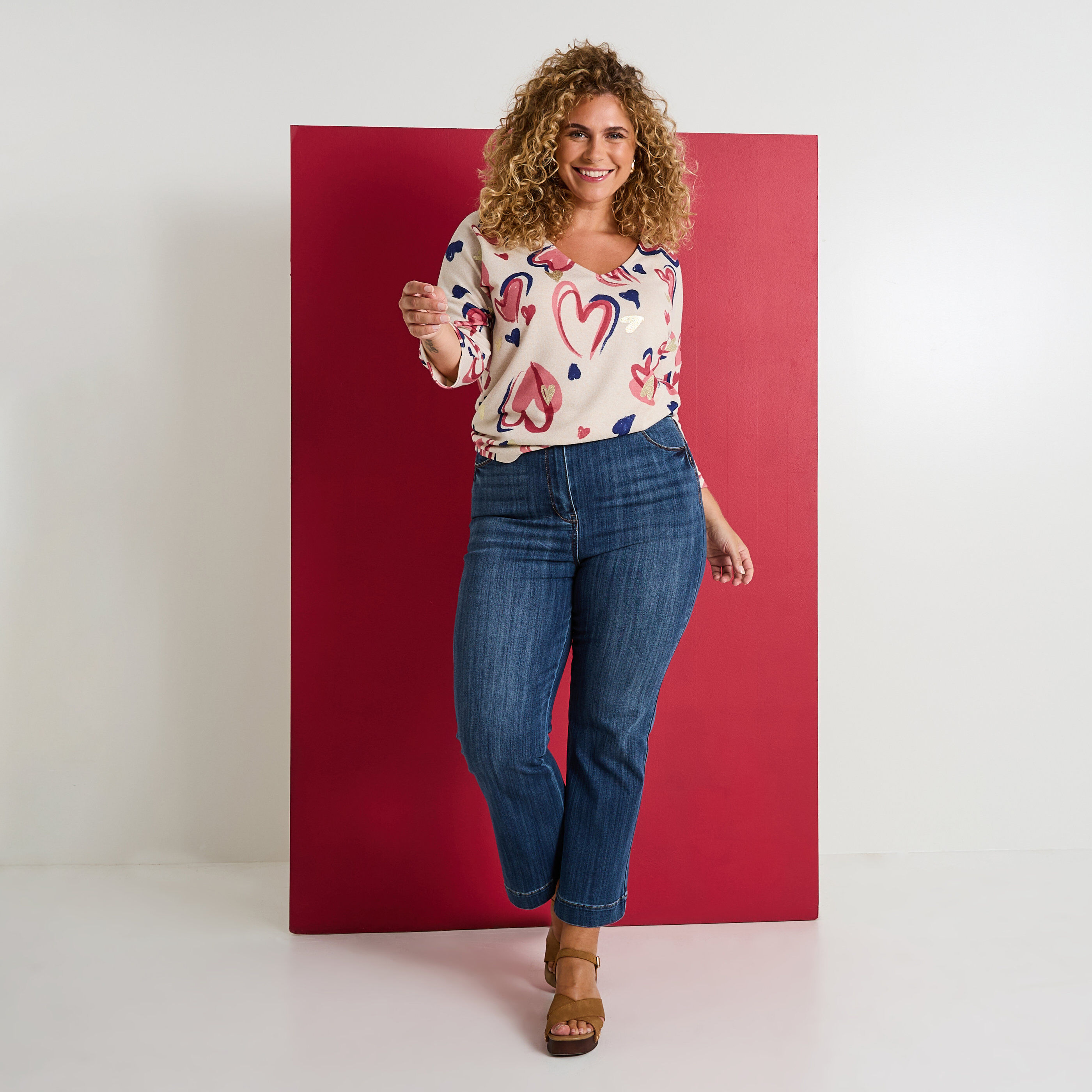 T-shirt imprim&eacute; c&oelig;urs femme