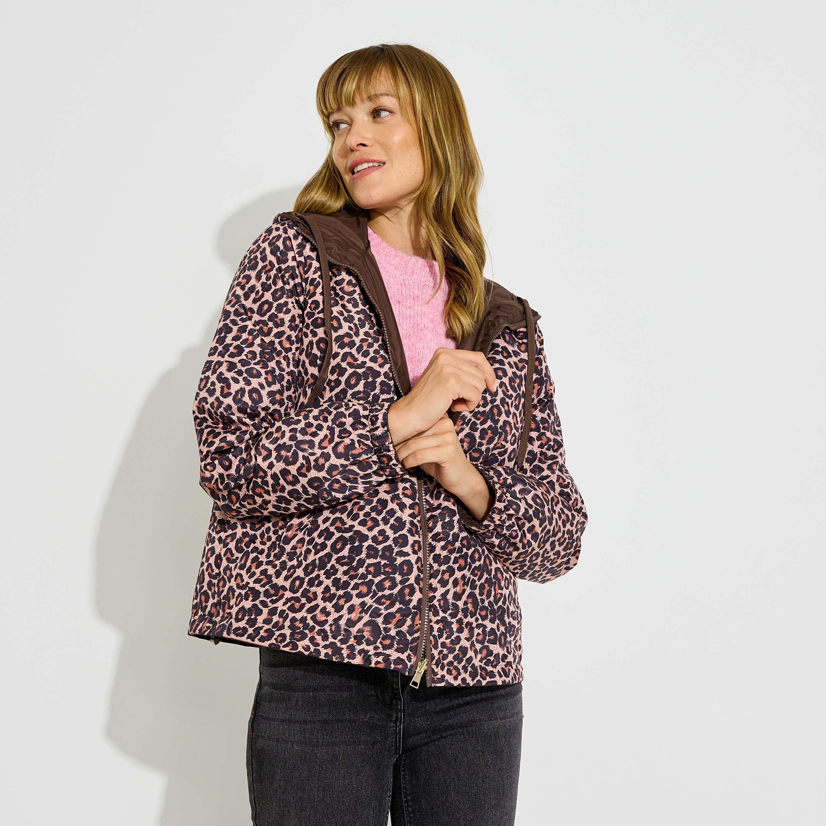Blouson imperm&eacute;able &agrave; capuche femme