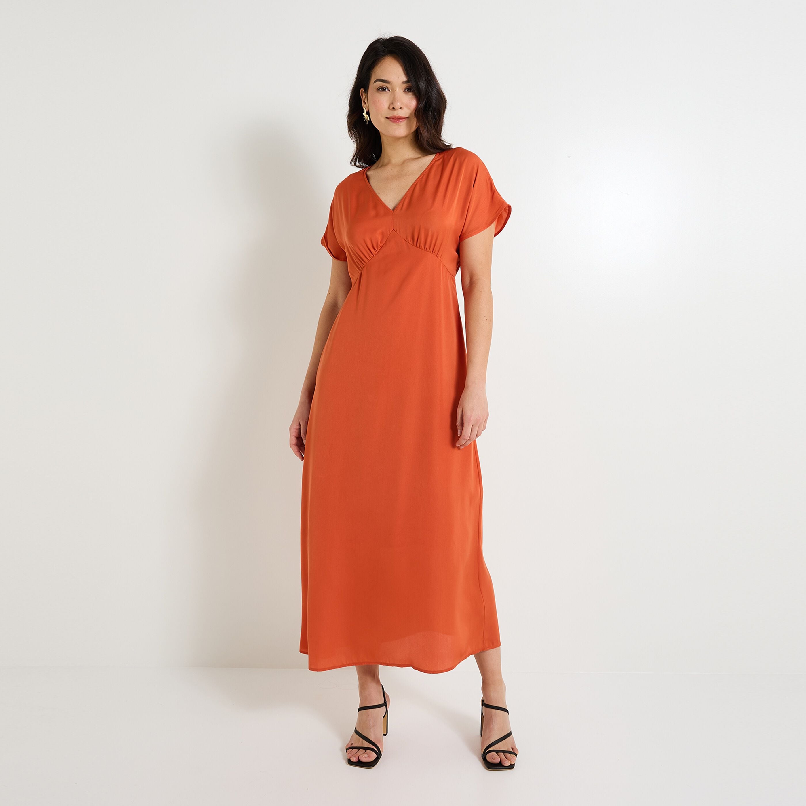 Robe longue satin&eacute;e femme