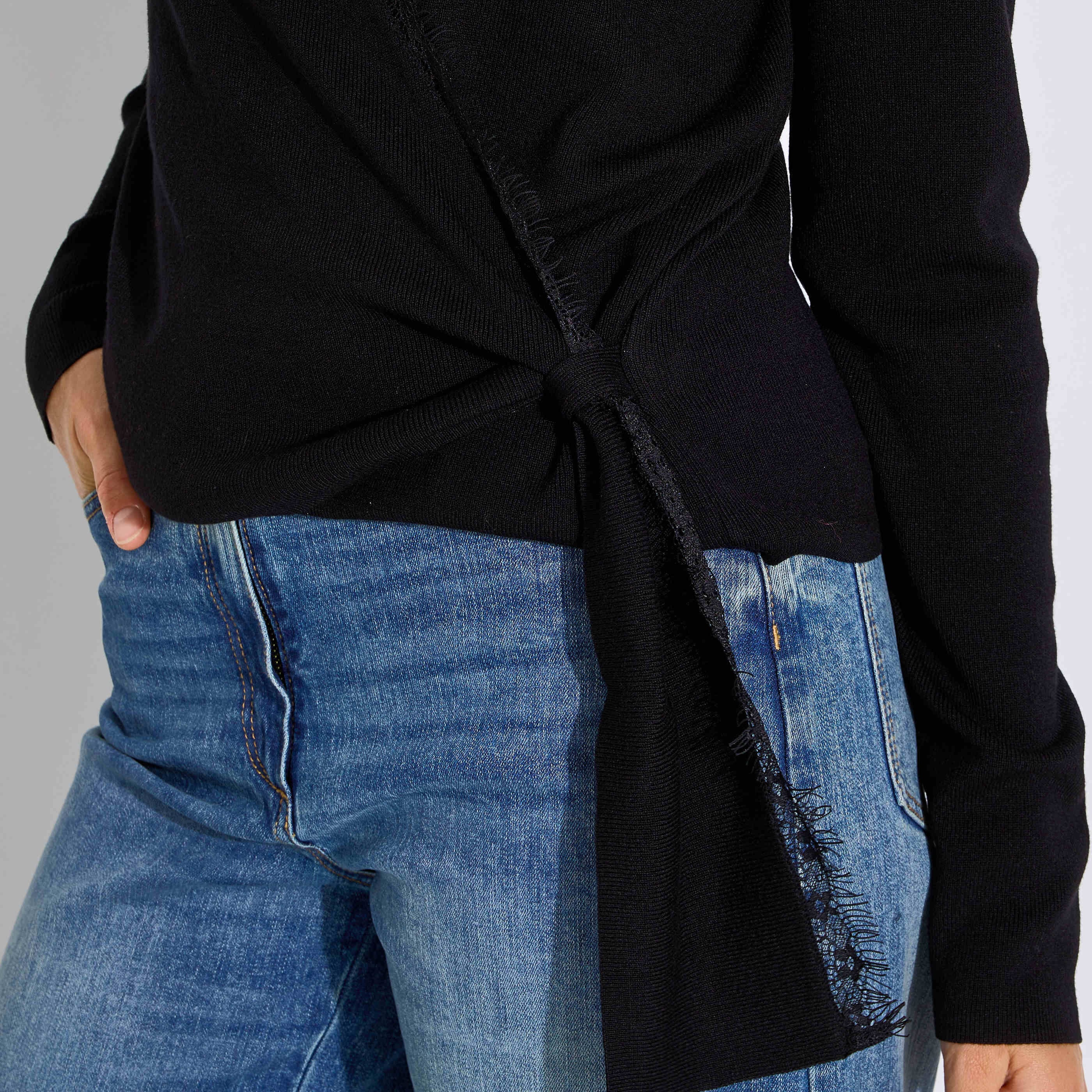 Pull cache-c&oelig;ur ajour&eacute; femme