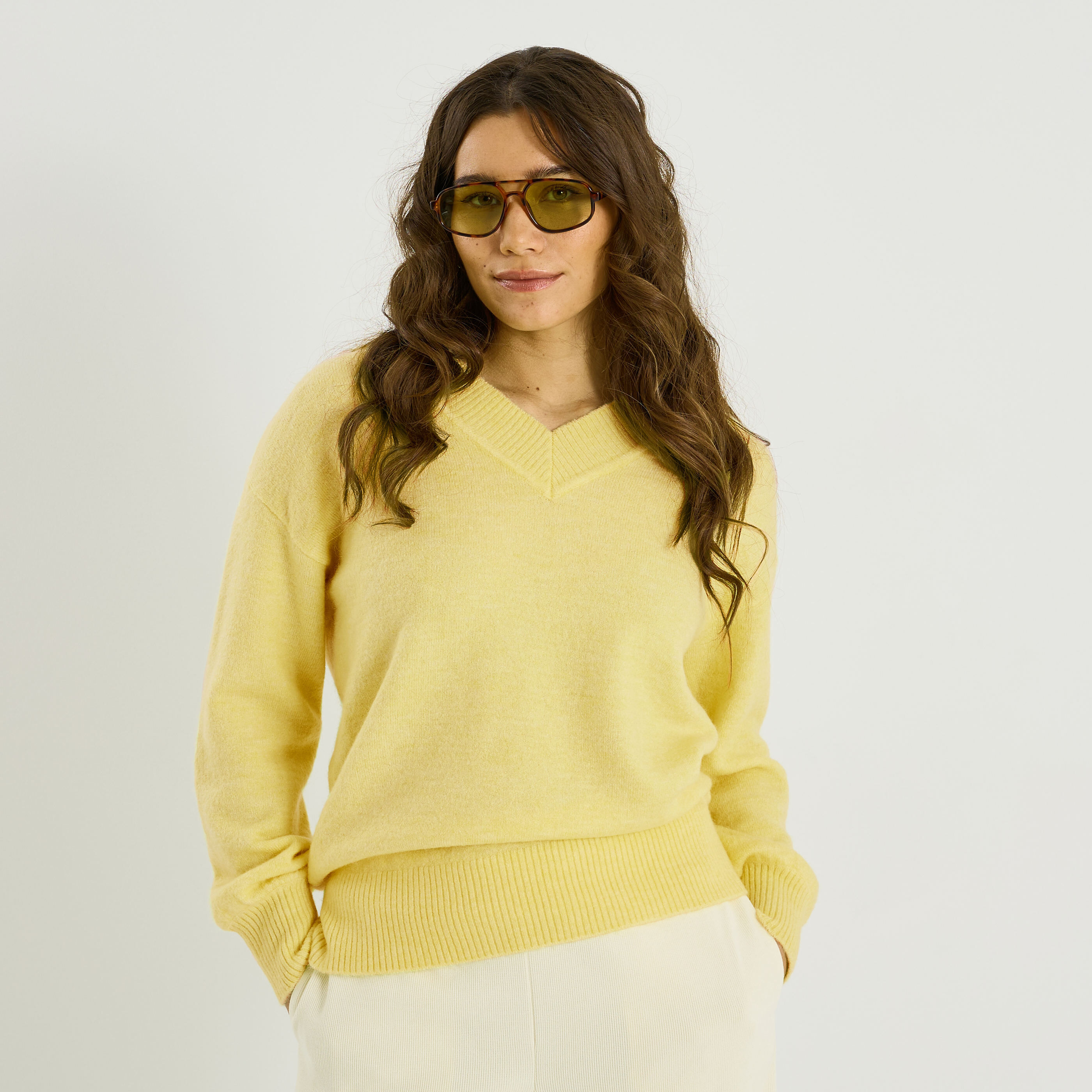 Pull loose &agrave; col V femme