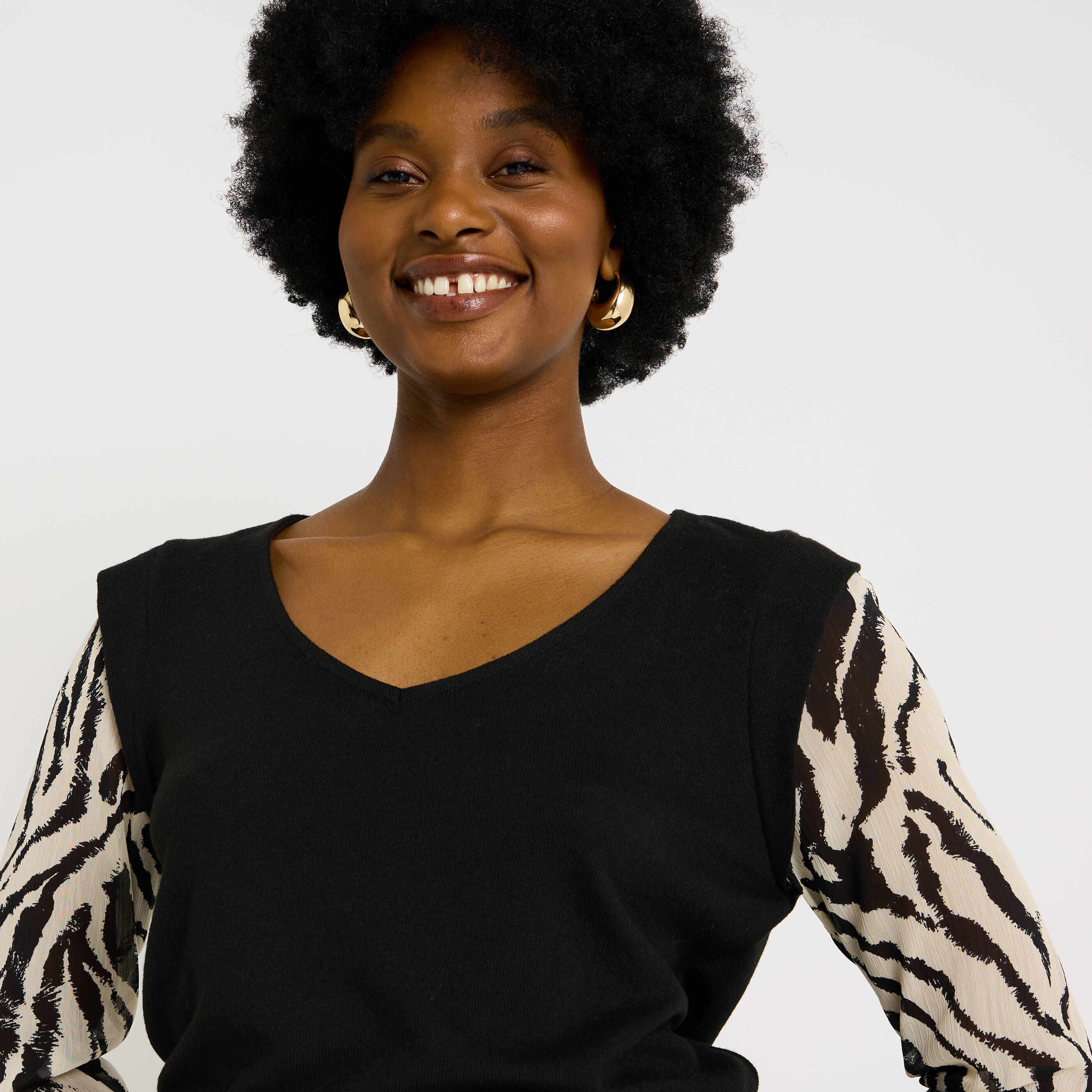 T-shirt bi-mati&egrave;re col V femme