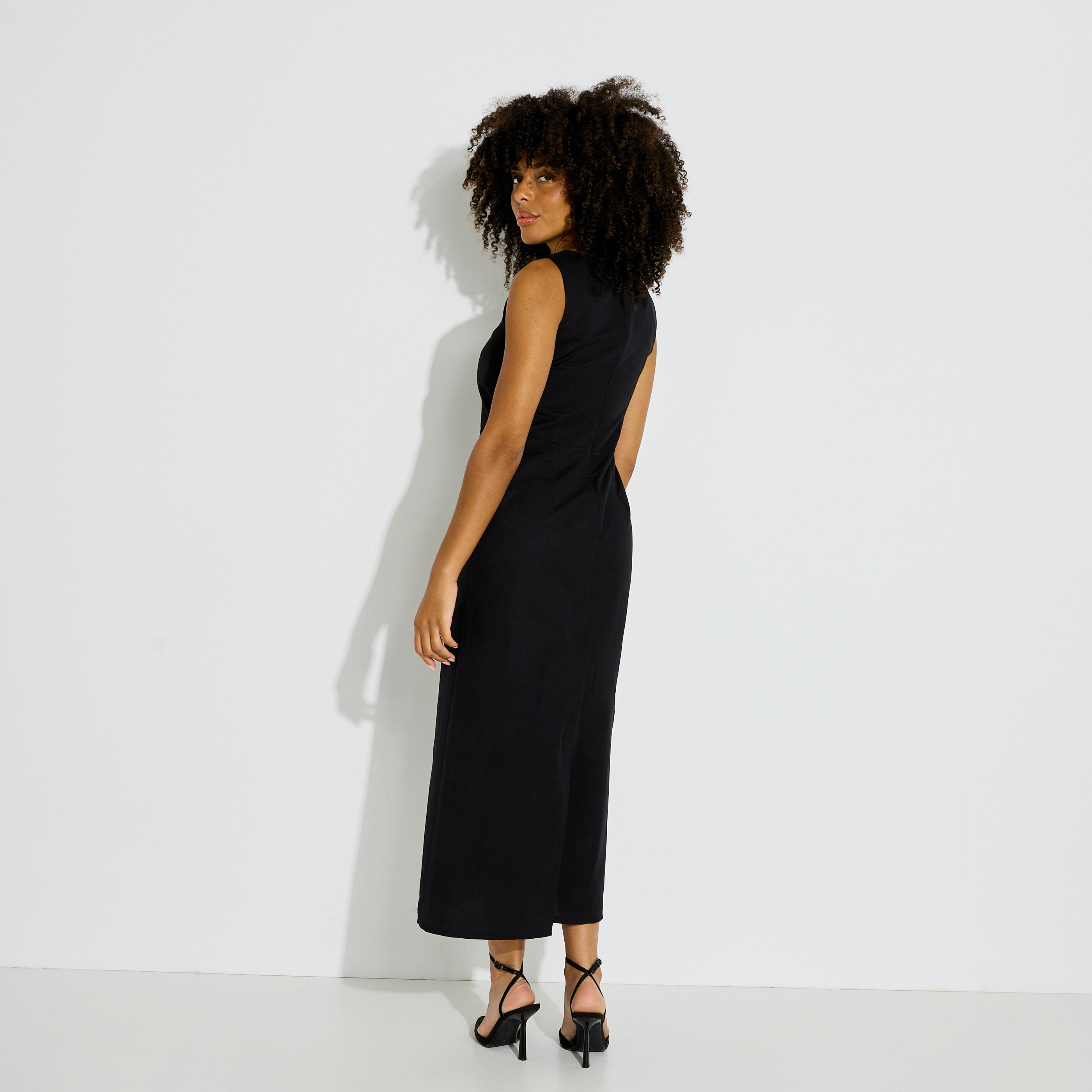 Robe longue sans manches 