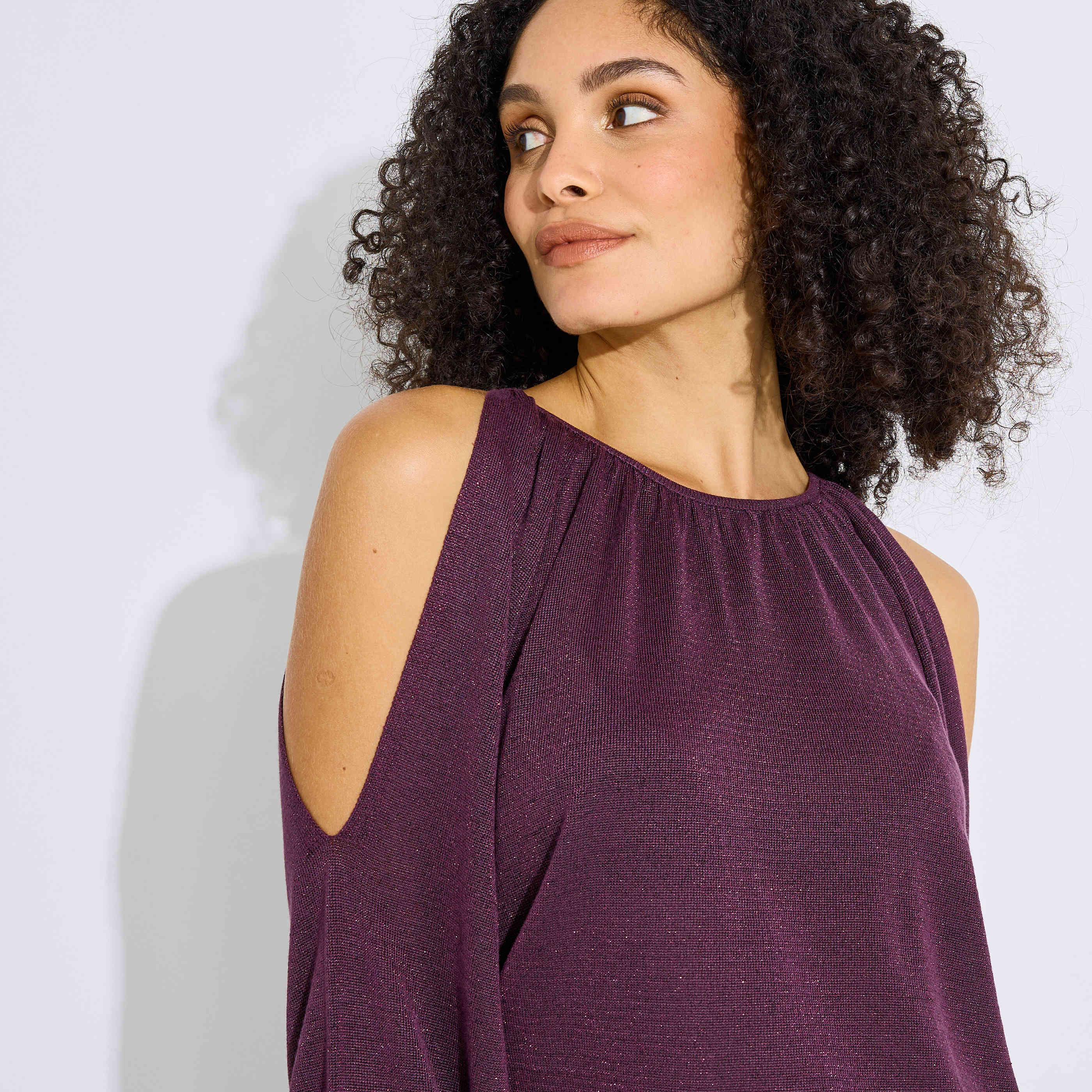 Pull paillet&eacute; &agrave; &eacute;paules d&eacute;nud&eacute;es femme