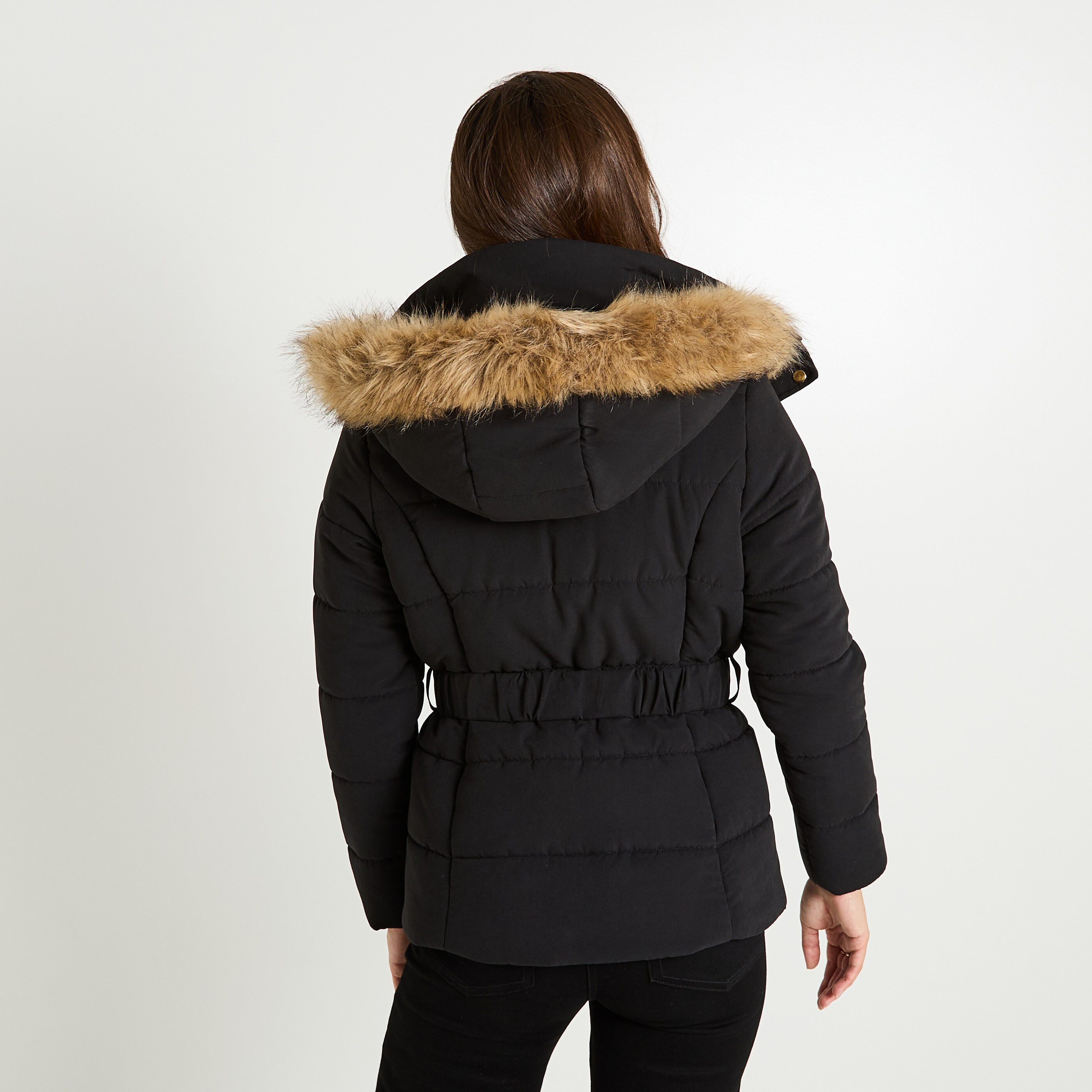 Doudoune courte ceintur&eacute;e femme