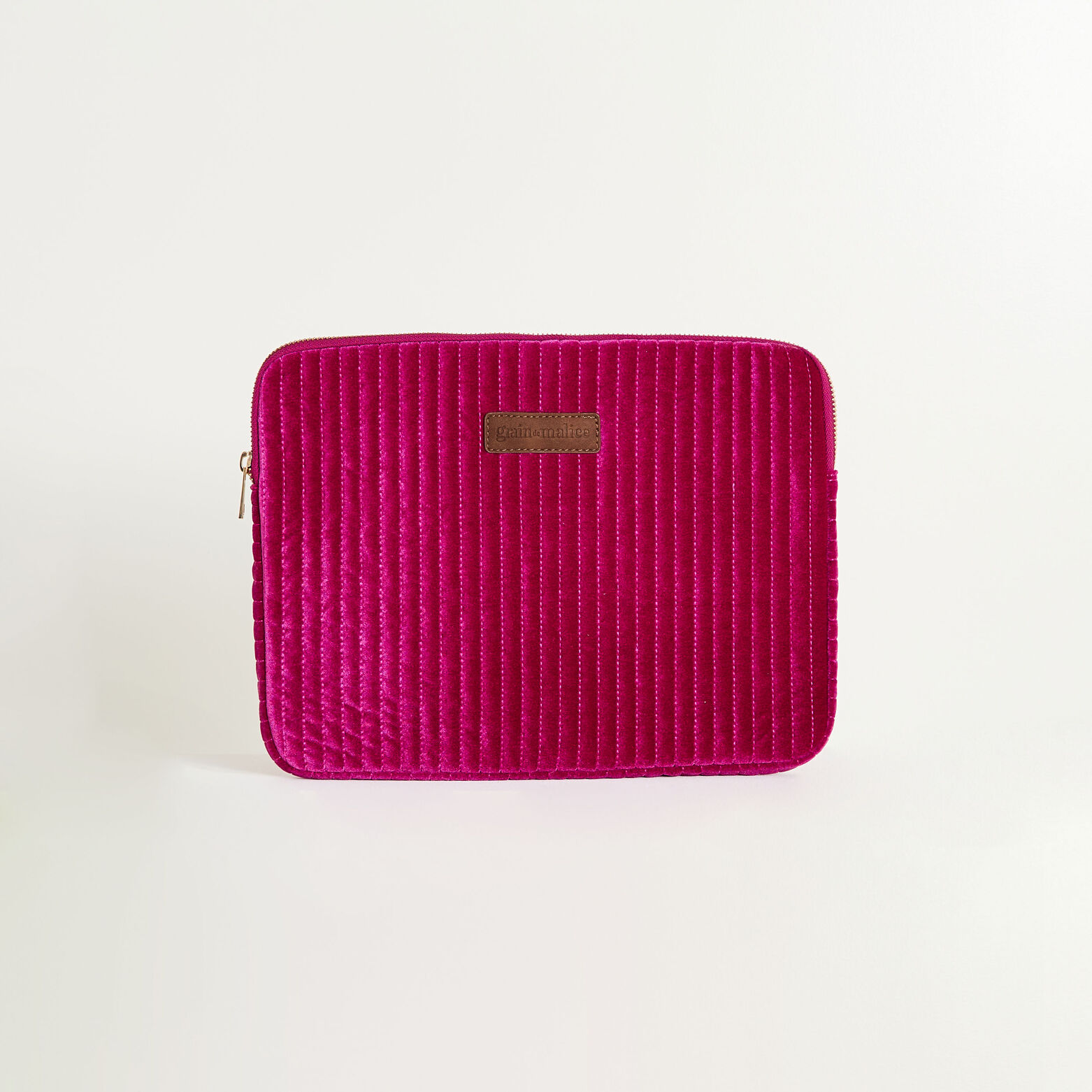 Pochette d'ordinateur velours matelassé
