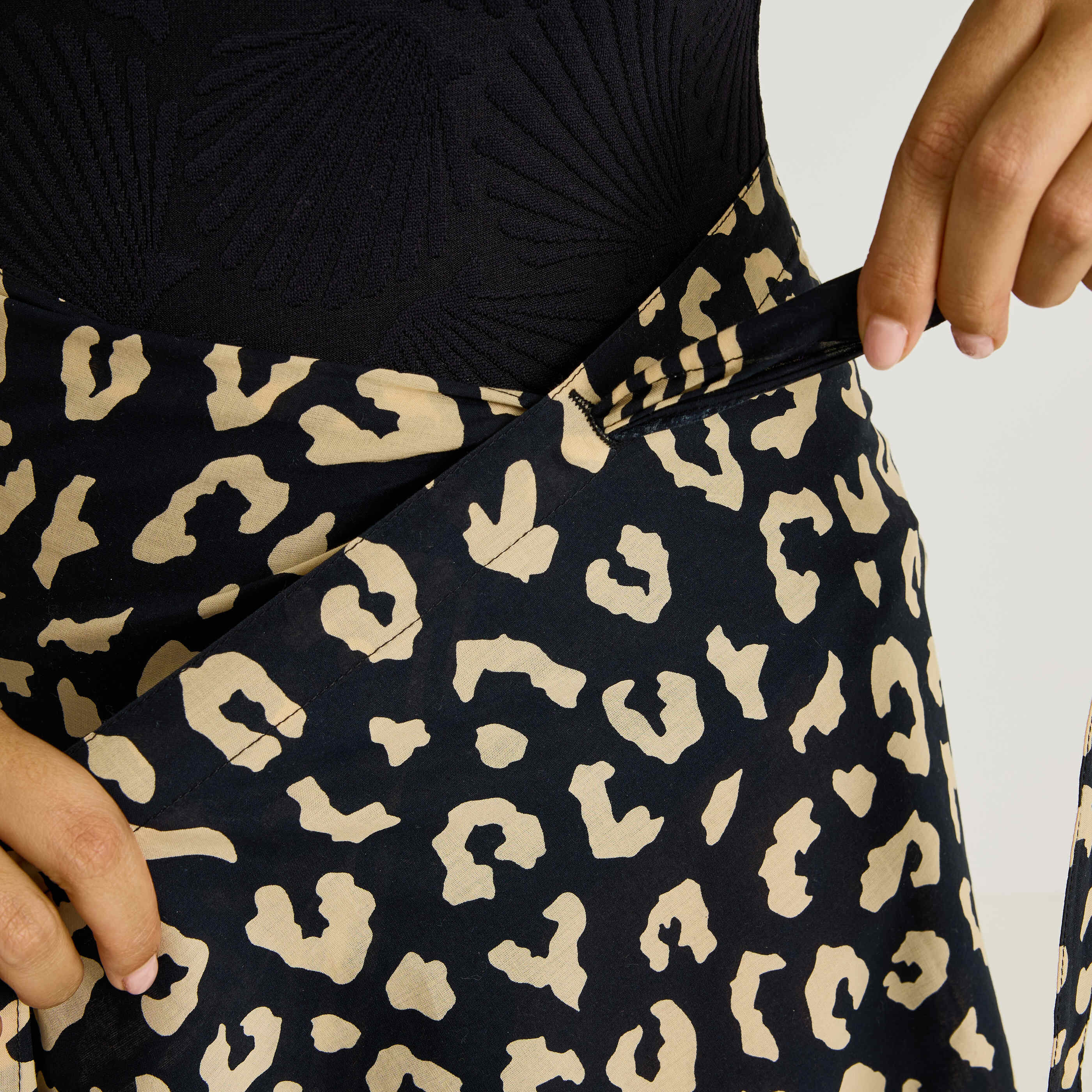 Par&eacute;o de plage imprim&eacute; l&eacute;opard femme