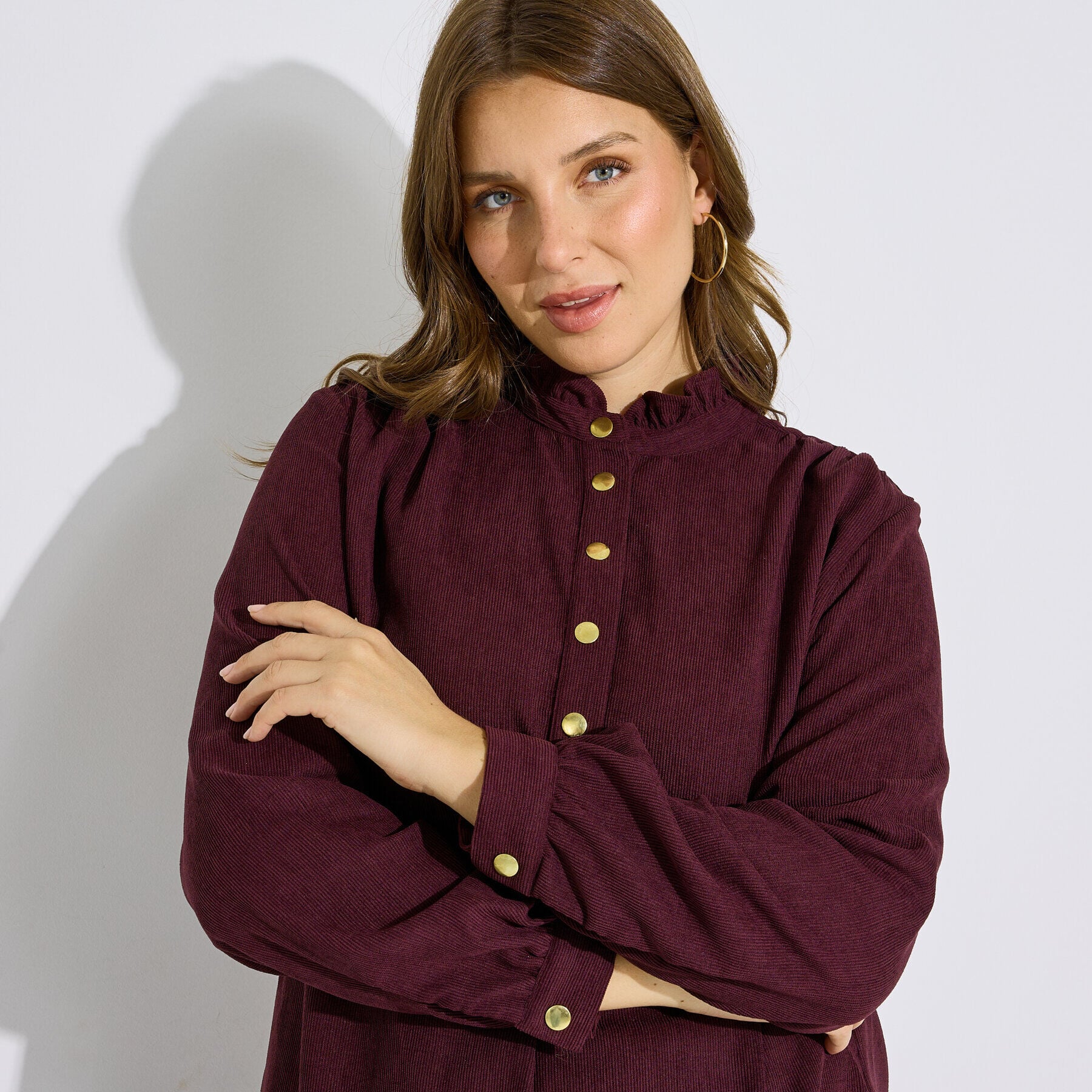 Robe velours c&ocirc;tel&eacute; col volant&eacute; femme