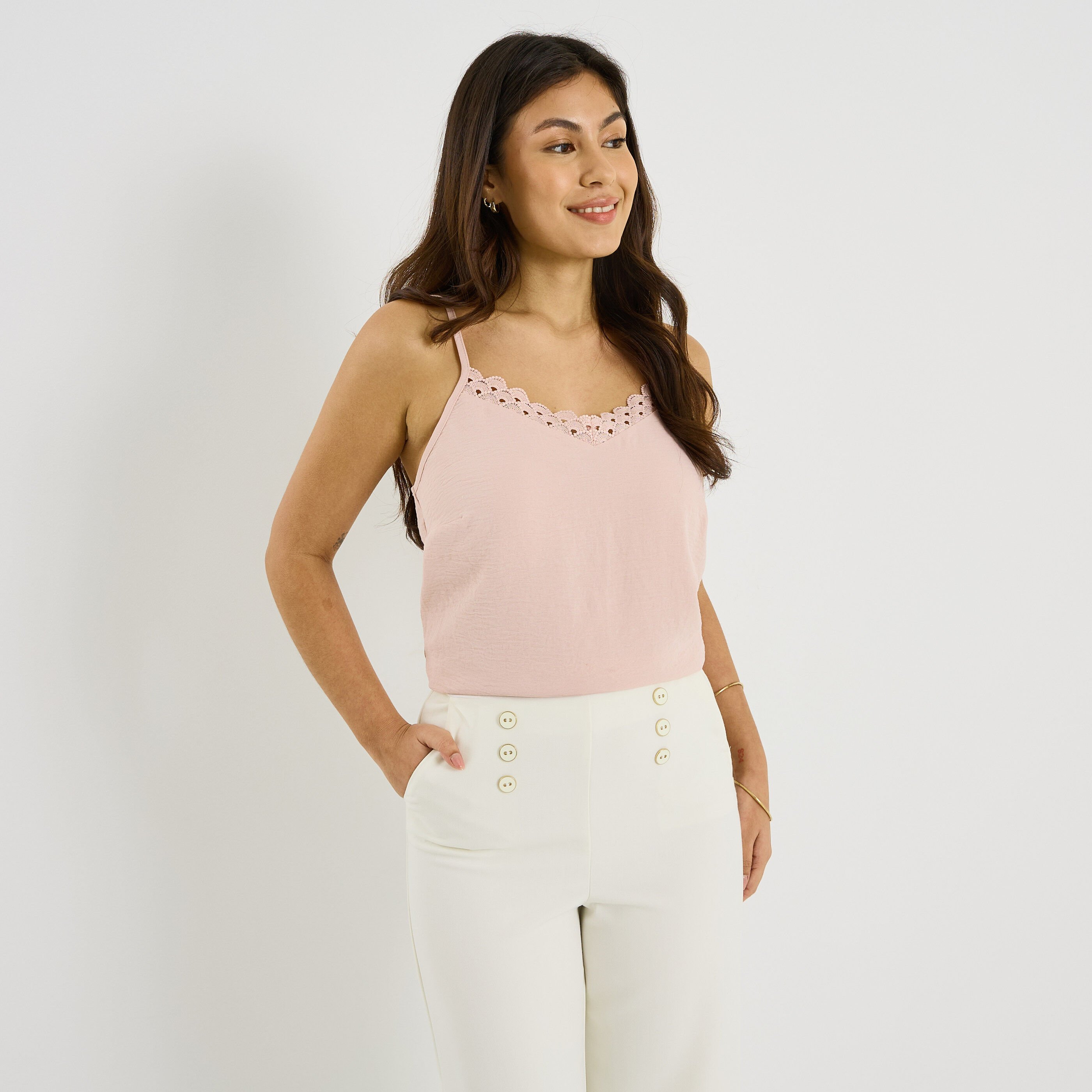 D&eacute;bardeur bretelles fines femme