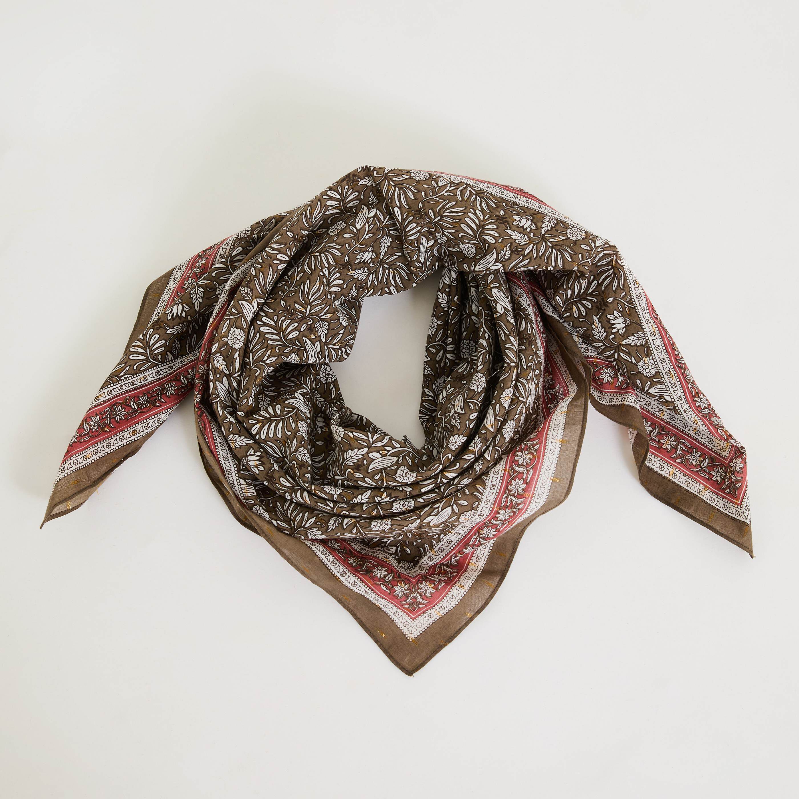 Foulard carr&eacute; femme