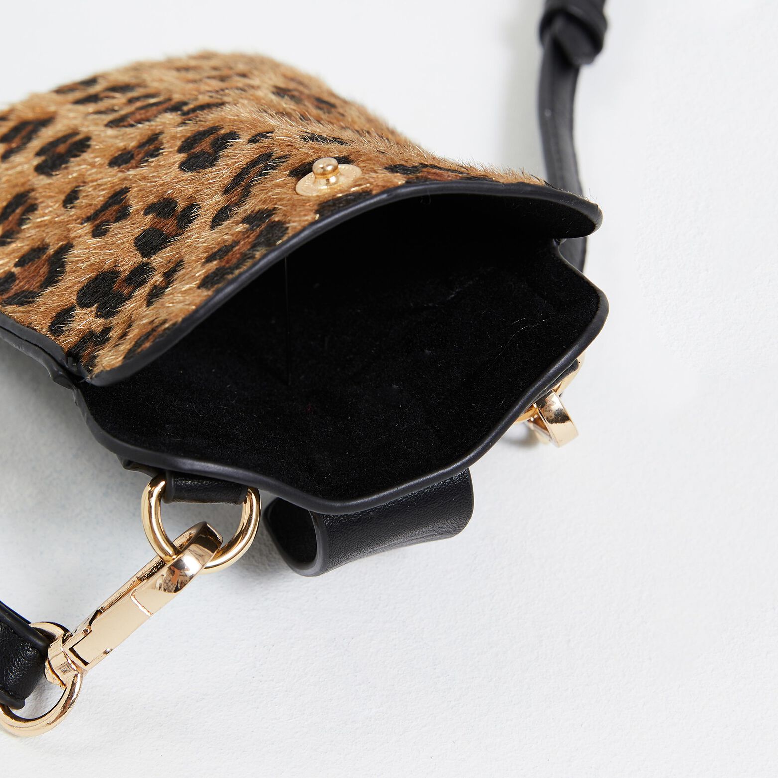 Pochette téléphone léopard