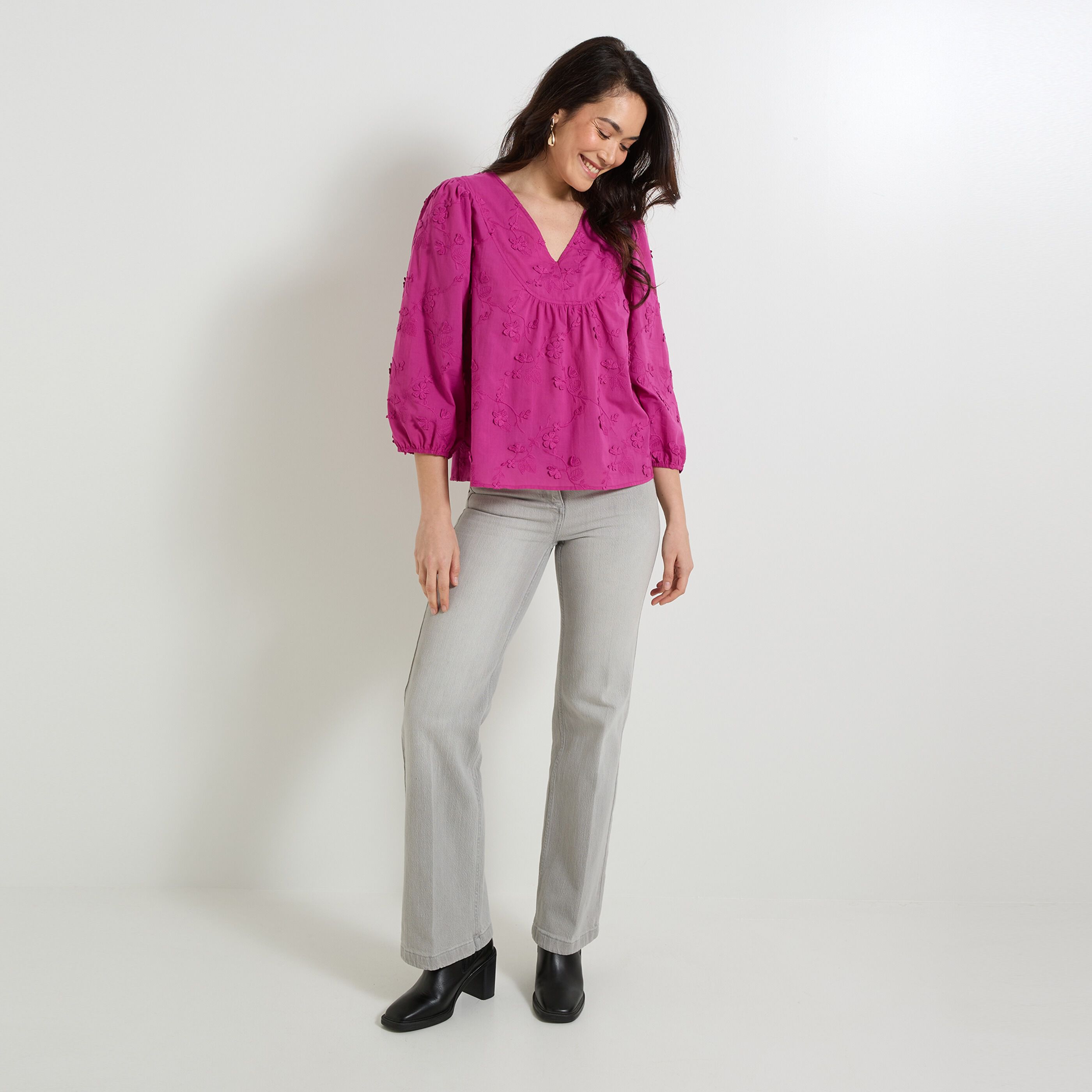 Blouse brod&eacute;e femme