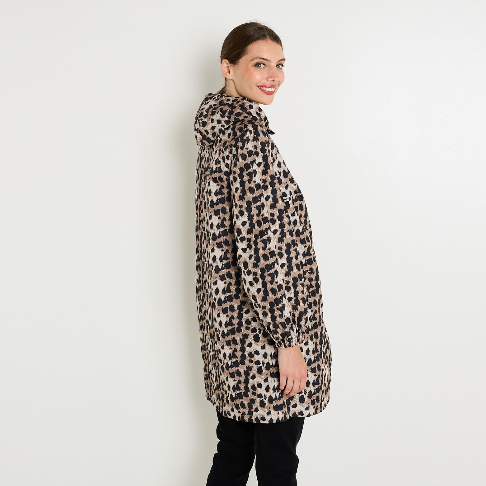 Ciré à capuche motif léopard femme