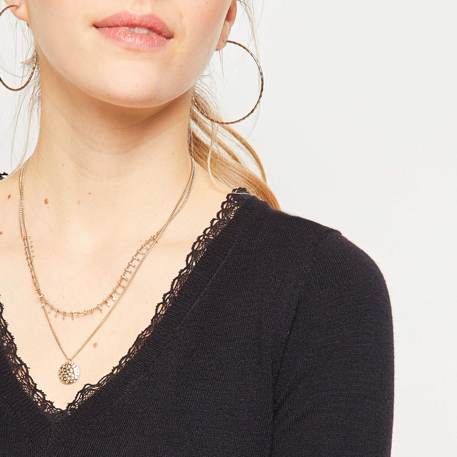 Pull col V noir femme