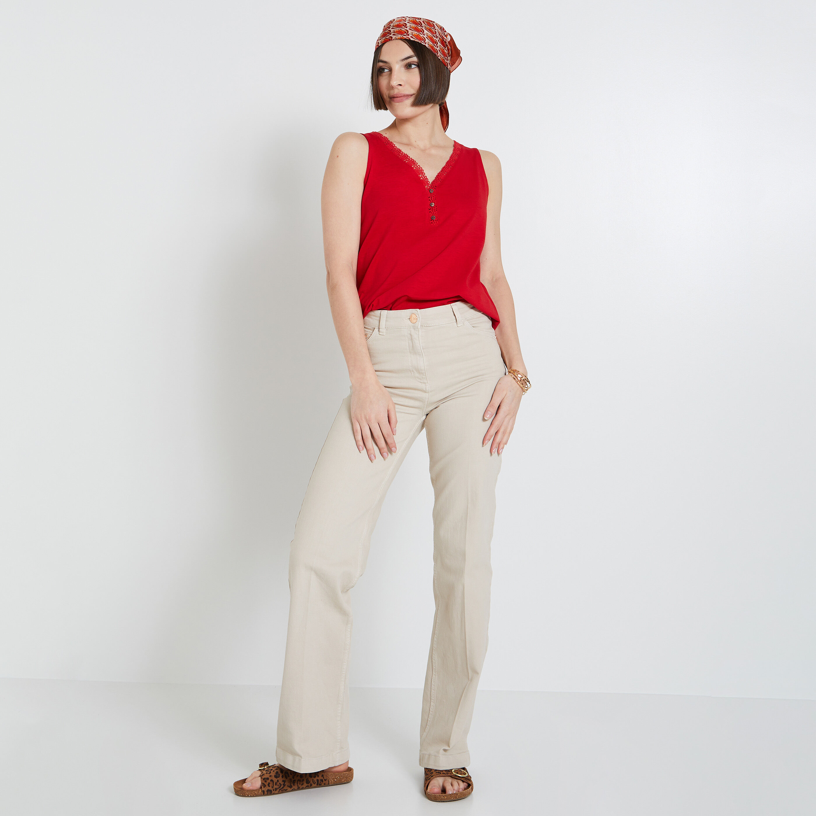 D&eacute;bardeur col V femme