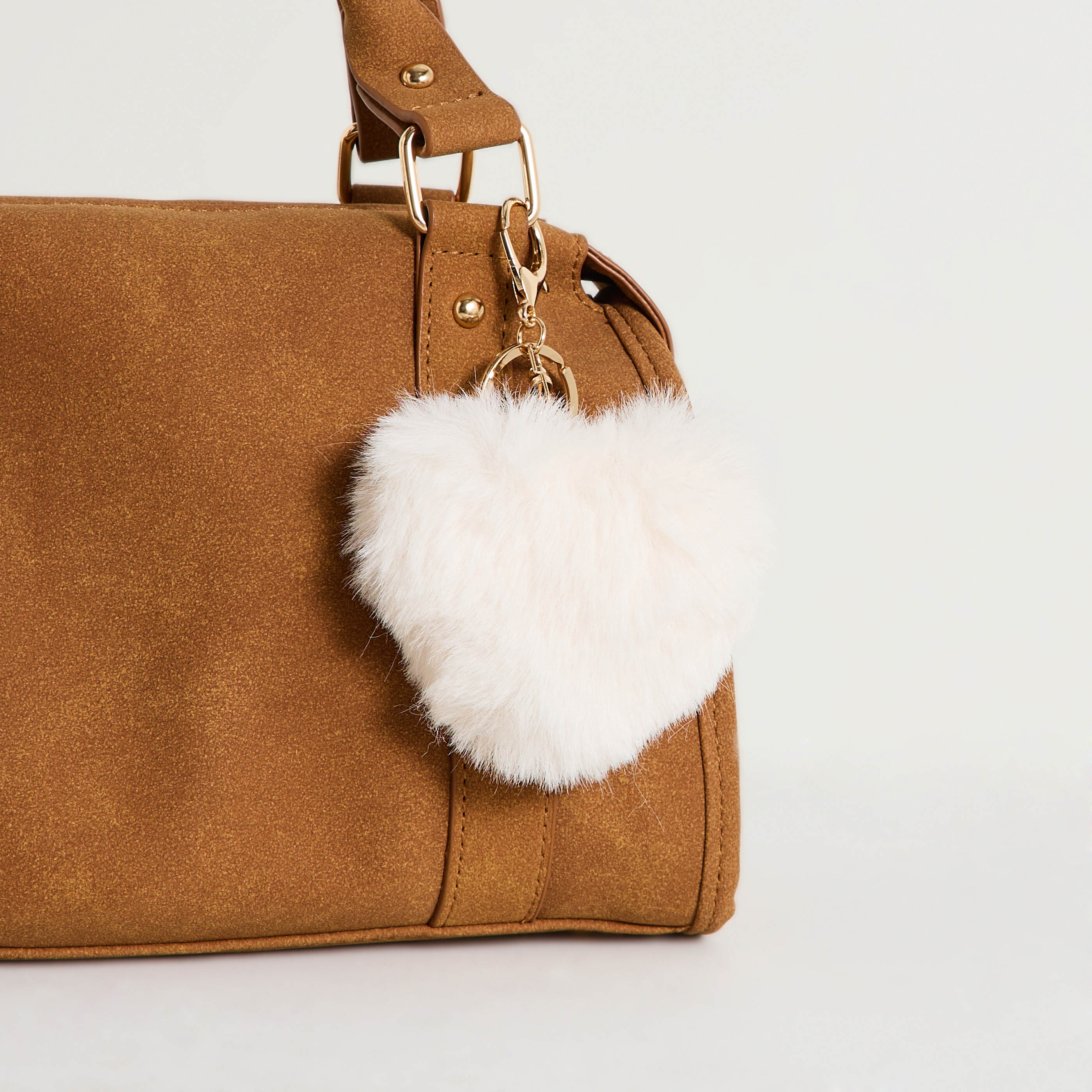 Porte-cl&eacute;s en forme de c&oelig;ur femme