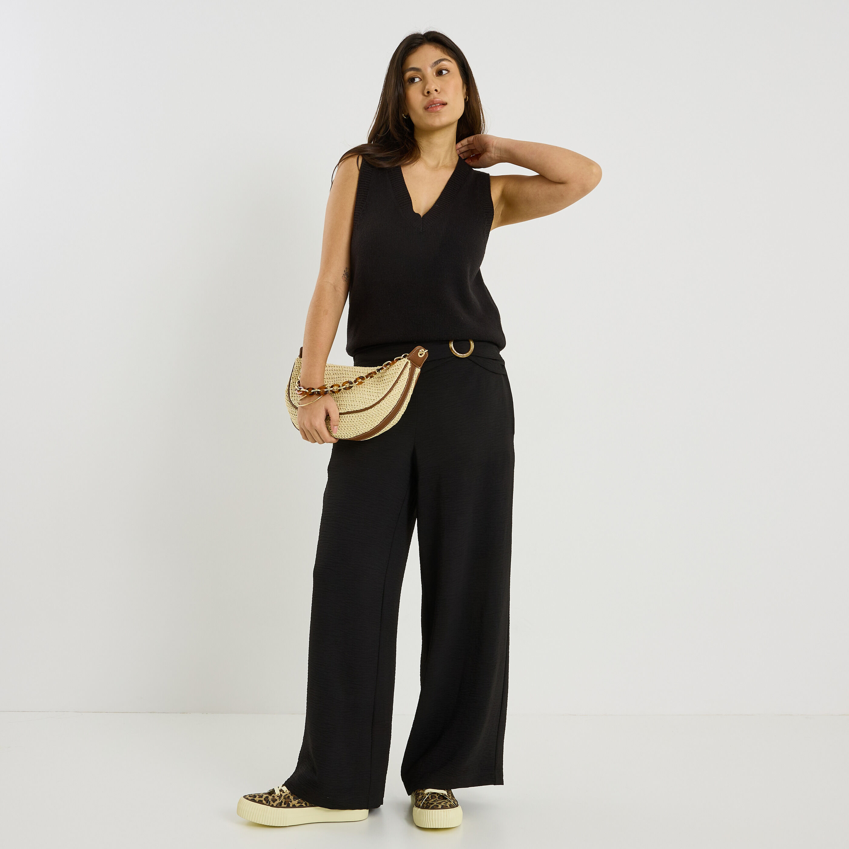 Pantalon fluide d&eacute;tail boucle femme