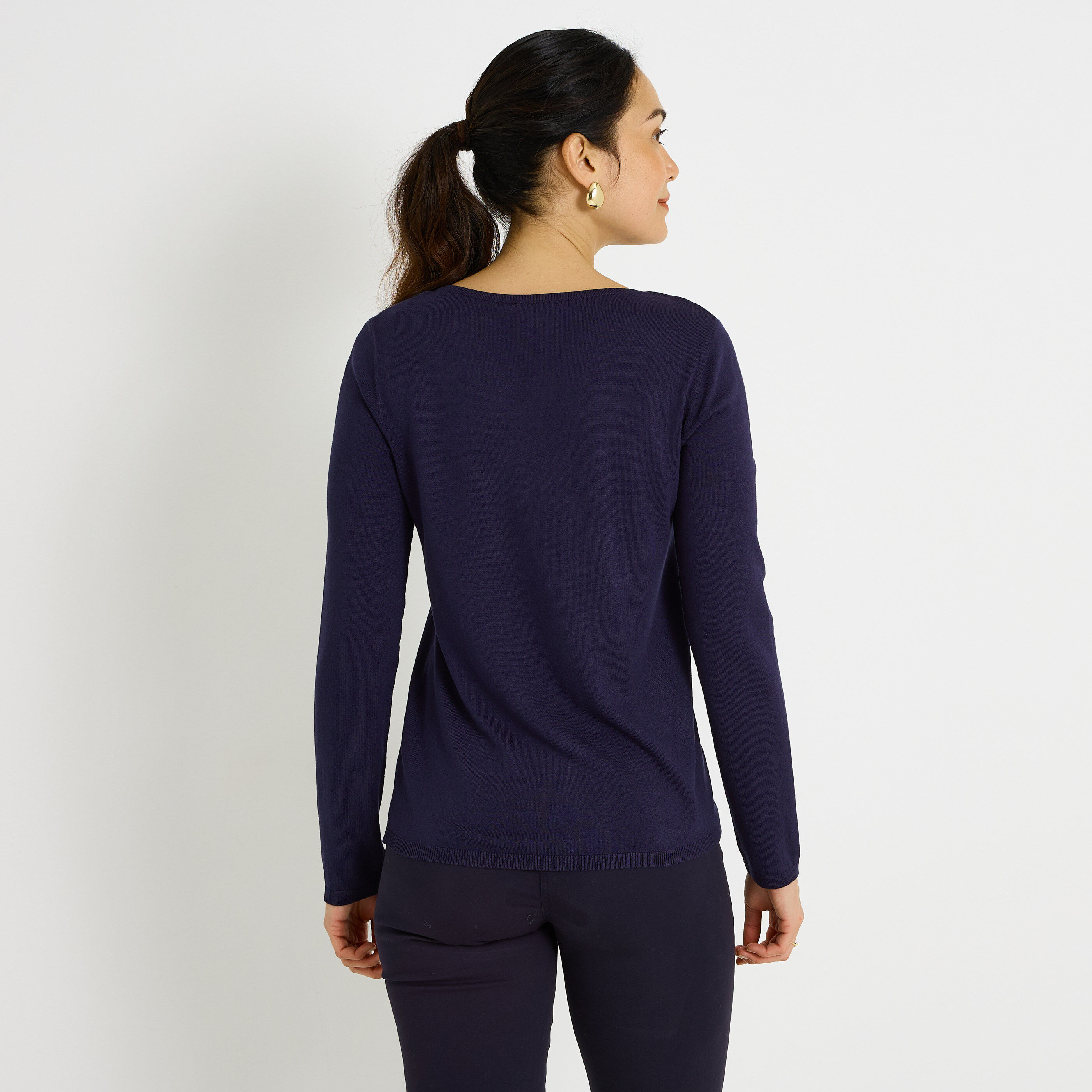 Pull col V ajour&eacute; femme