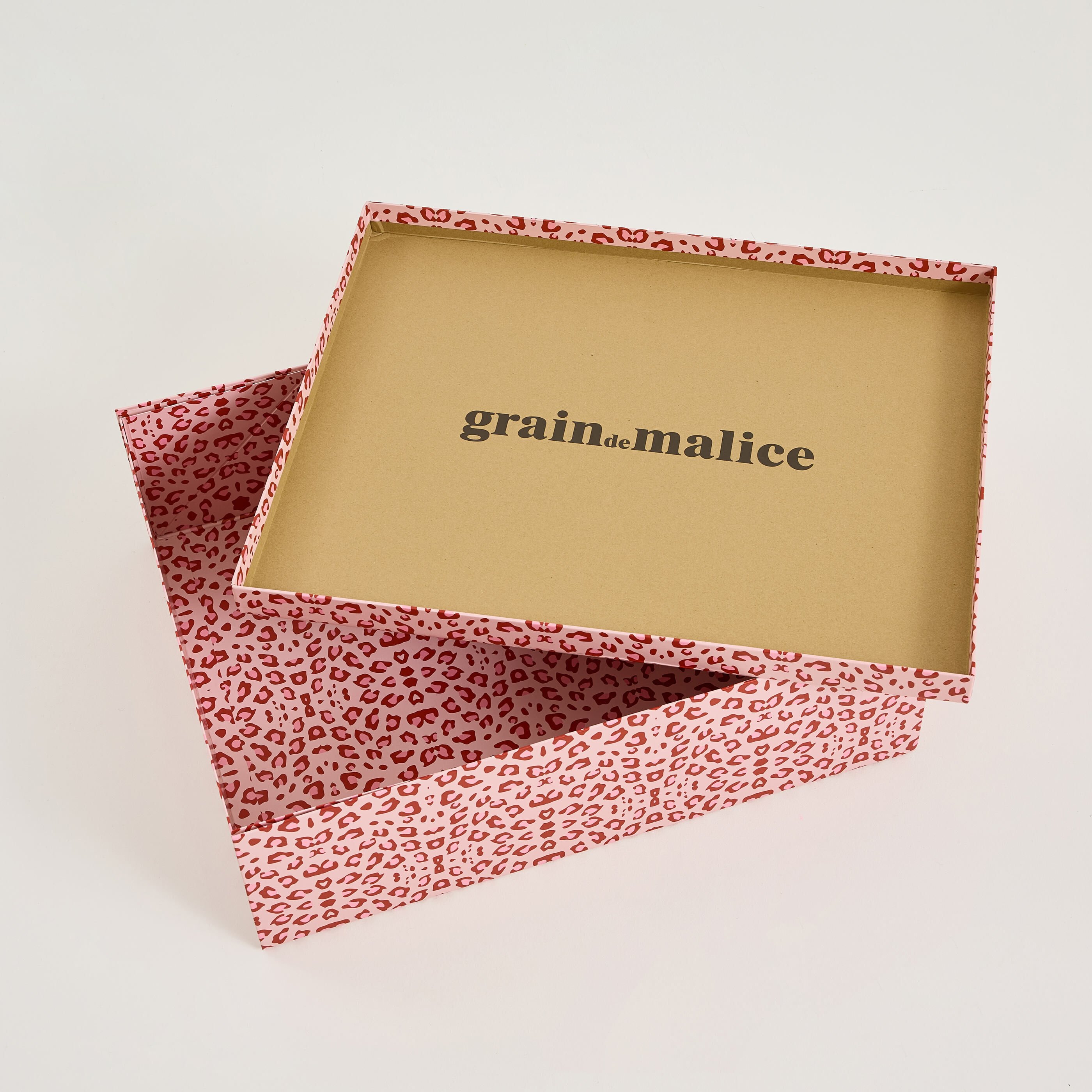 Boite grand format imprim&eacute; l&eacute;opard