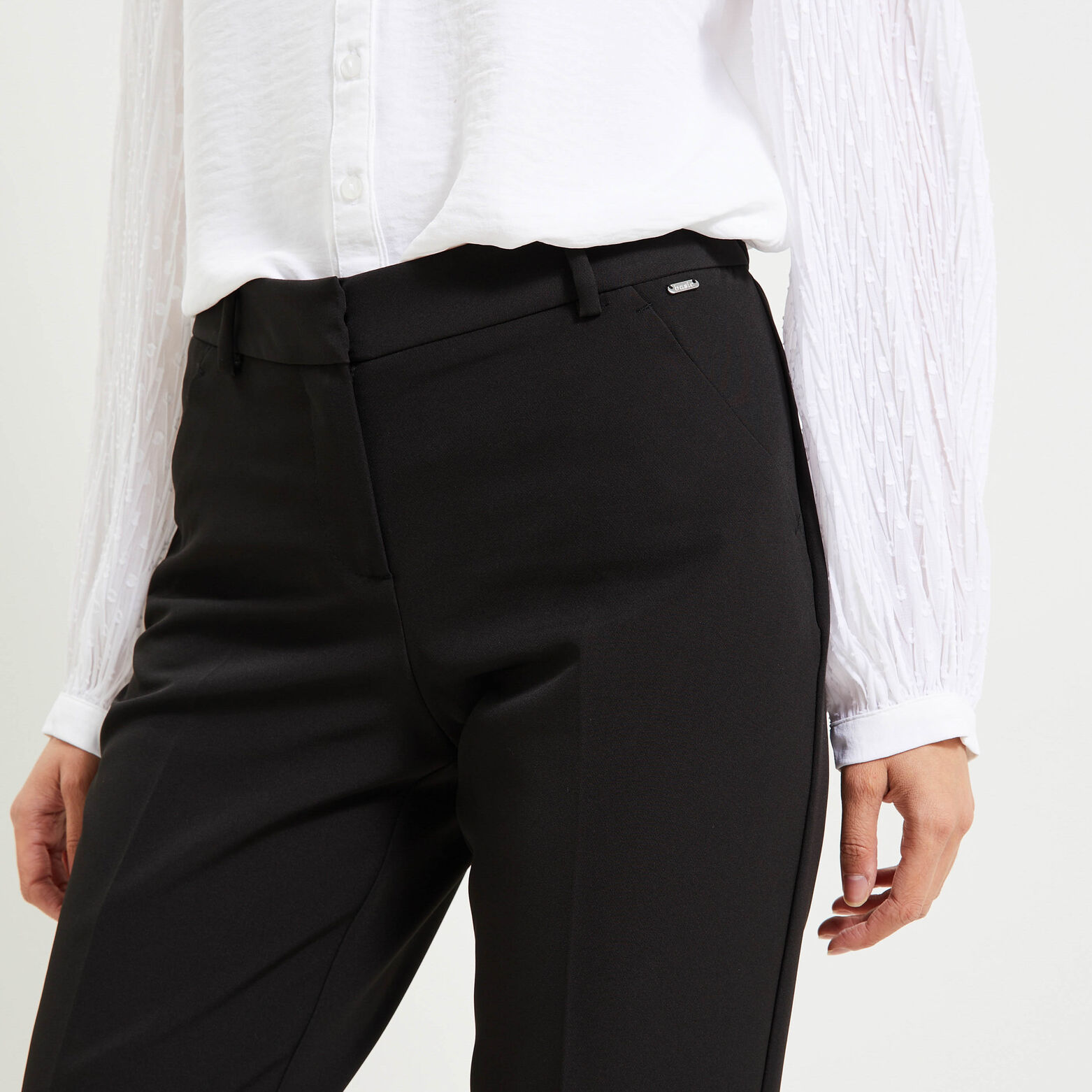 Pantalon cigarette femme