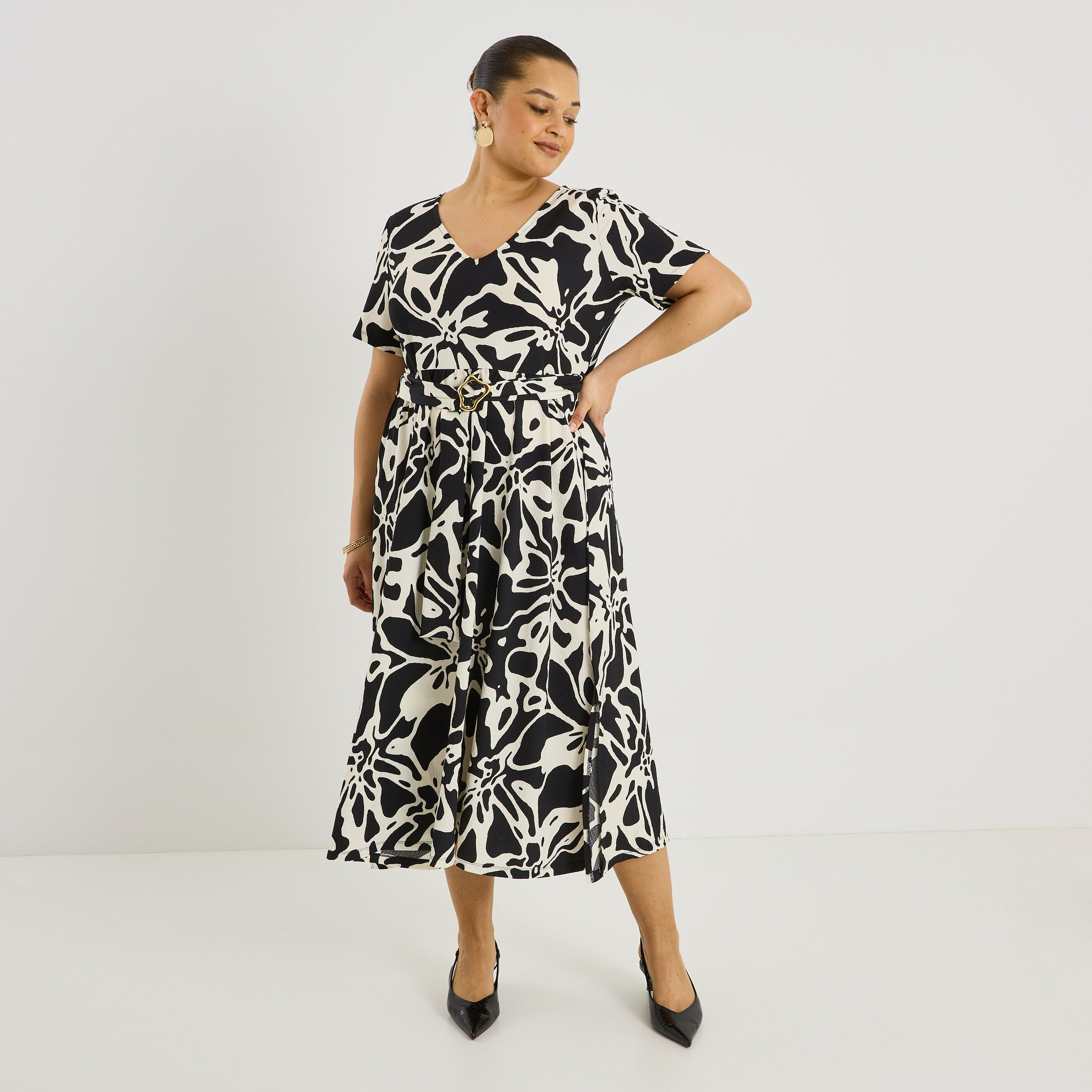 Robe longue &eacute;vas&eacute;e en maille imprim&eacute;e