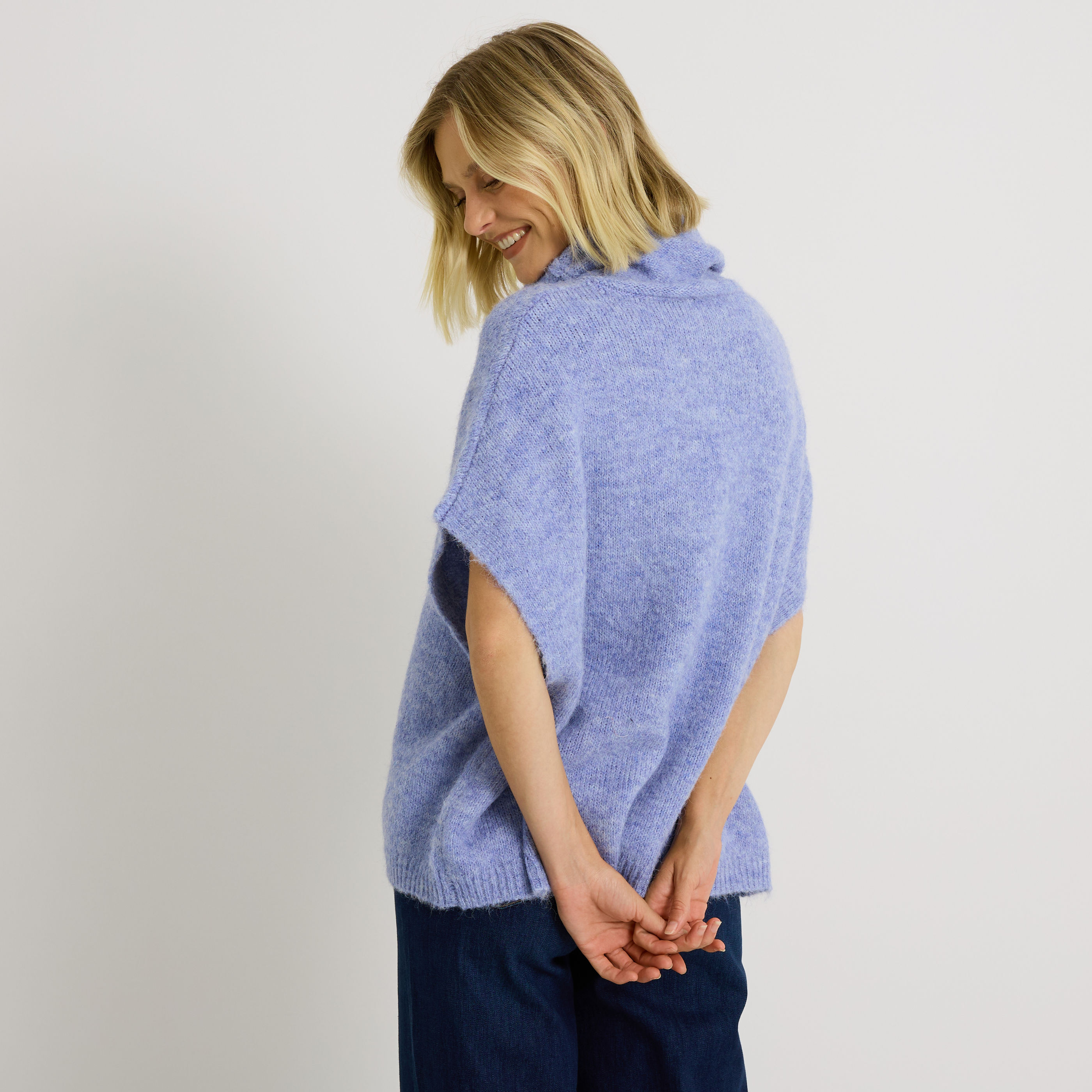 Pull sans manches &agrave; col boule femme