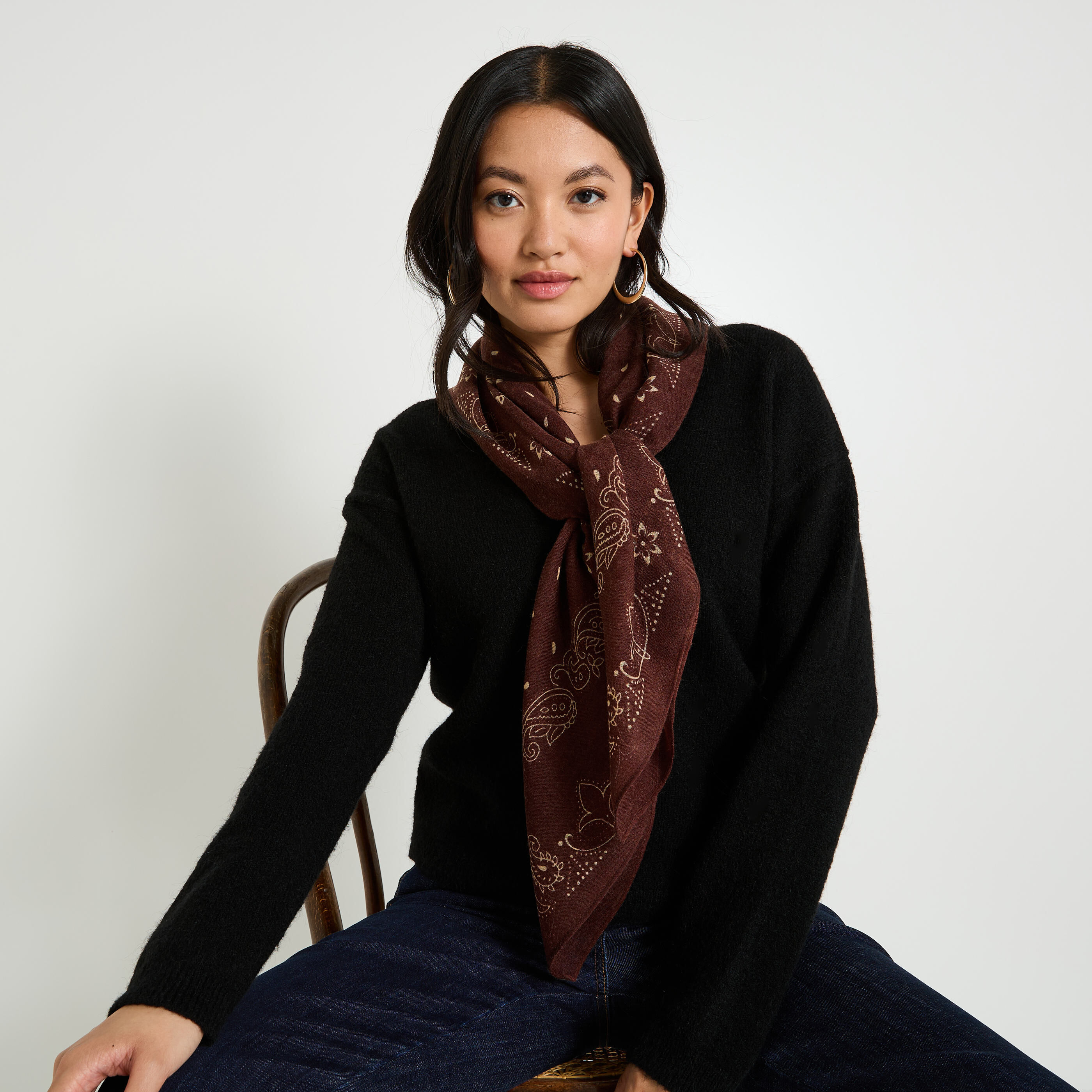 Foulard carr&eacute; en voile de laine femme