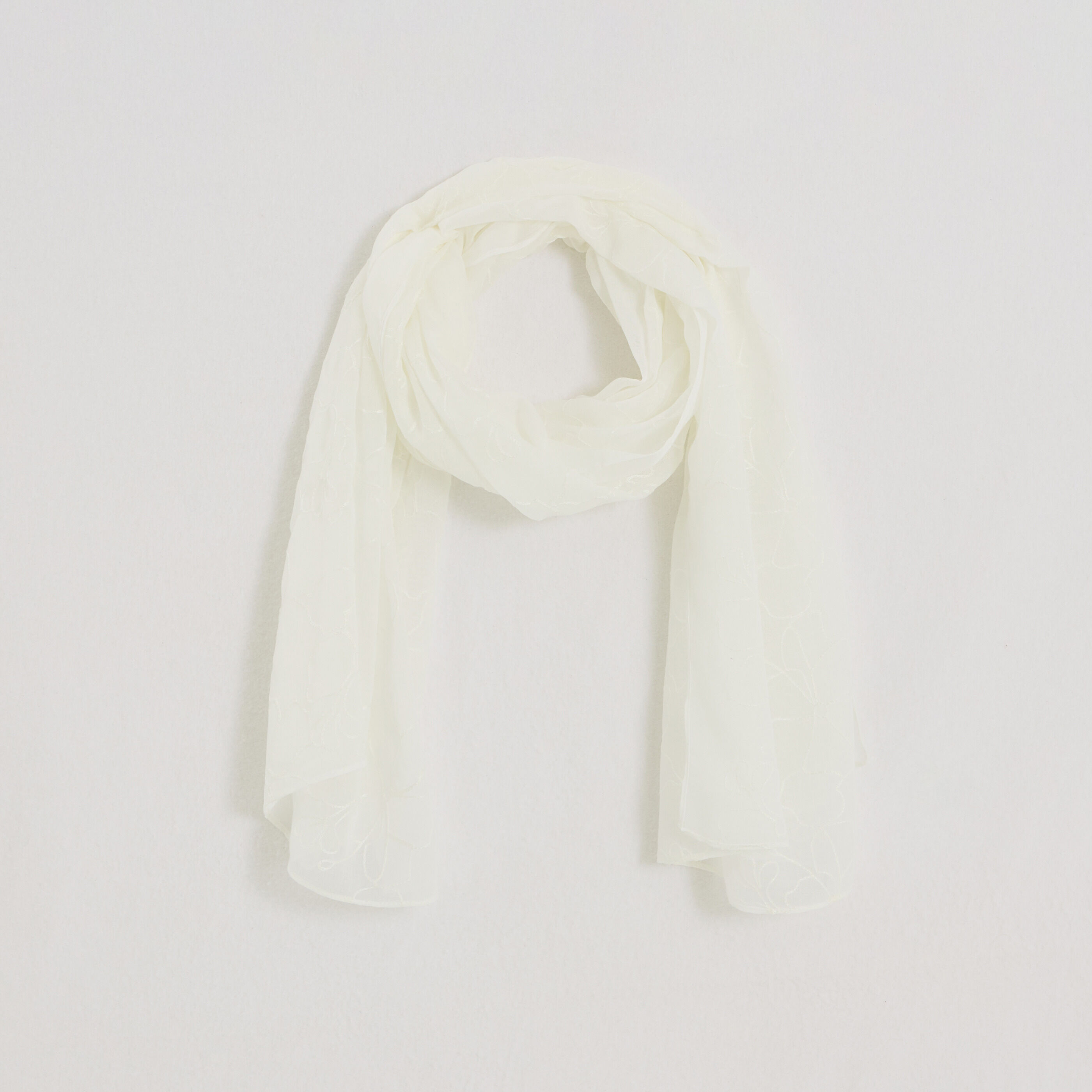 Etole longue broderies florales femme