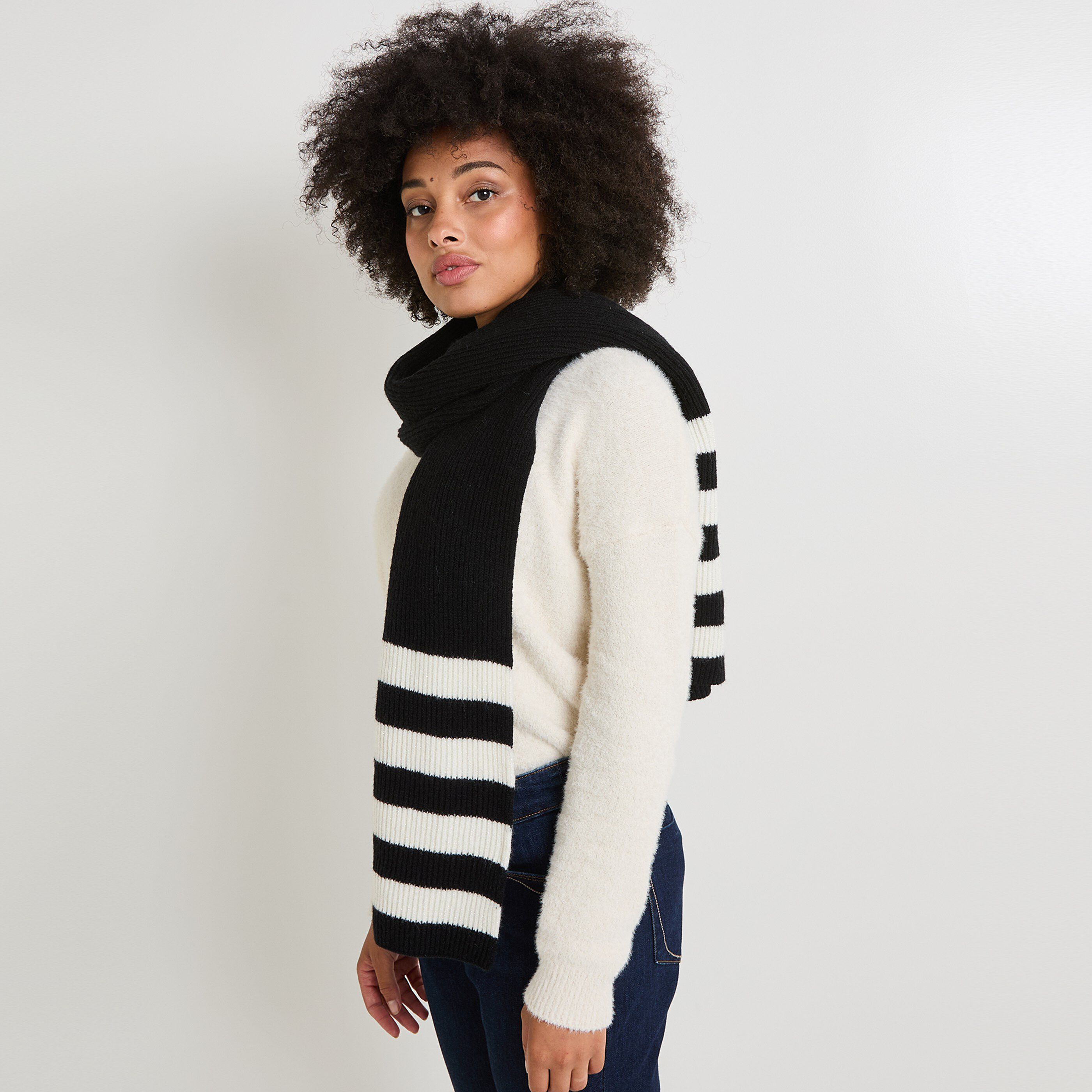 Echarpe ray&eacute;e femme