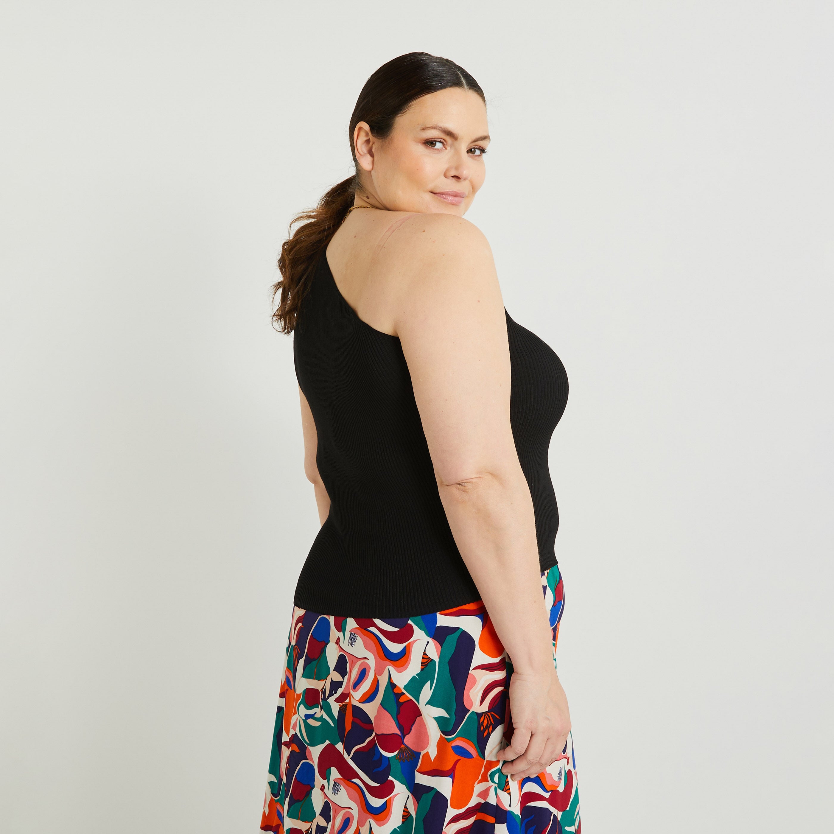 D&eacute;bardeur asym&eacute;trique femme