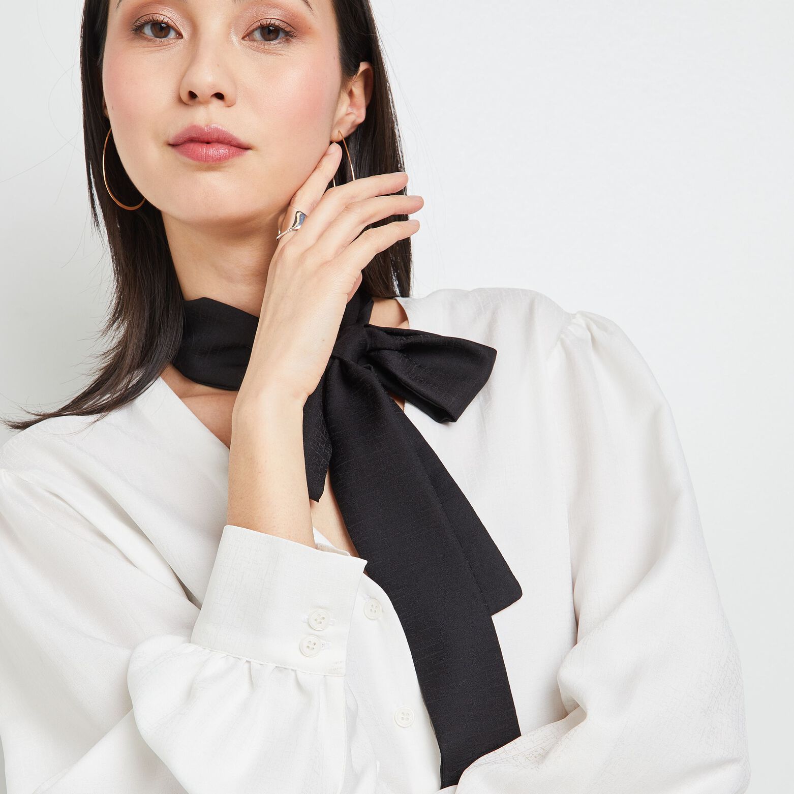 Chemise col lavallière femme