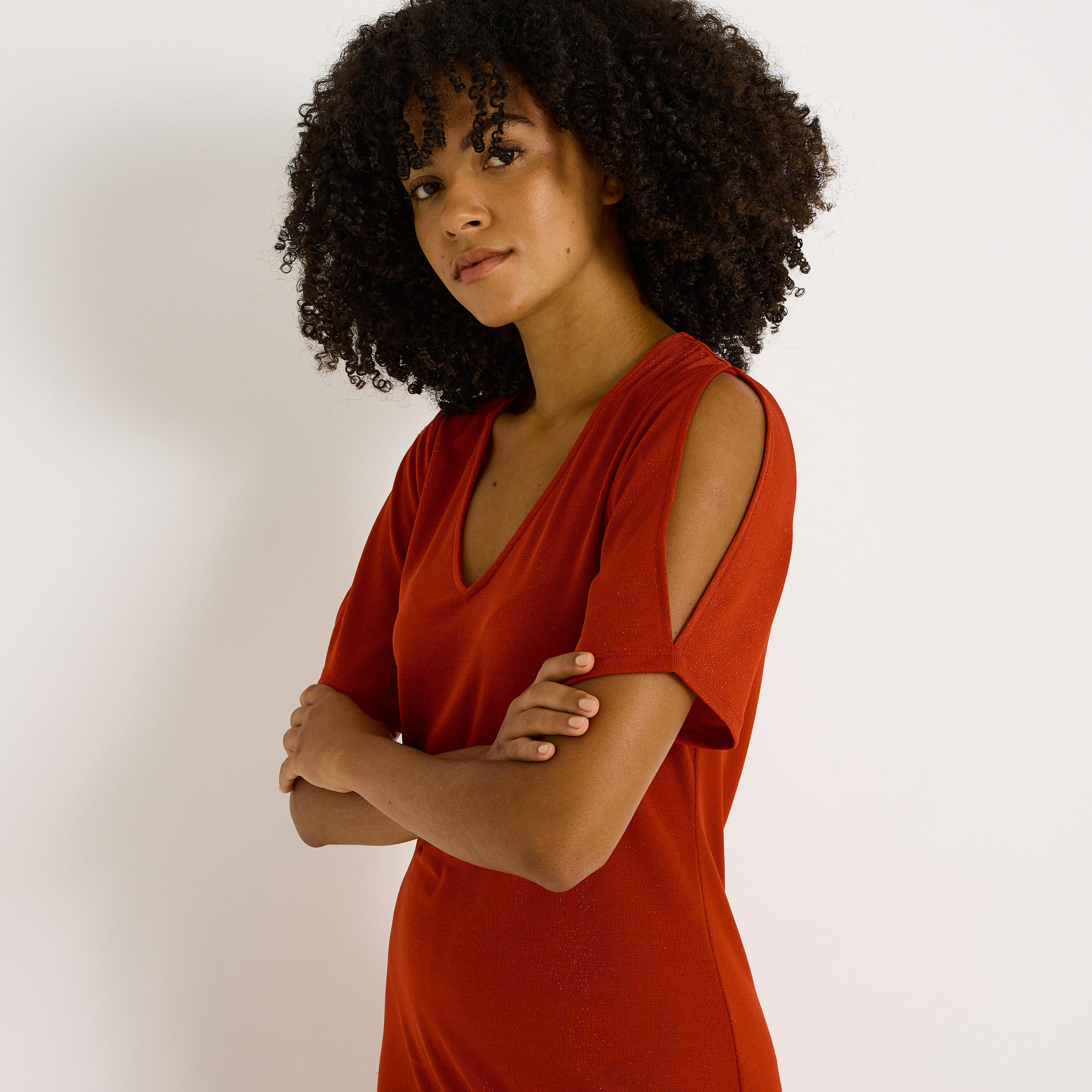 Robe fluide en maille &agrave; paillettes