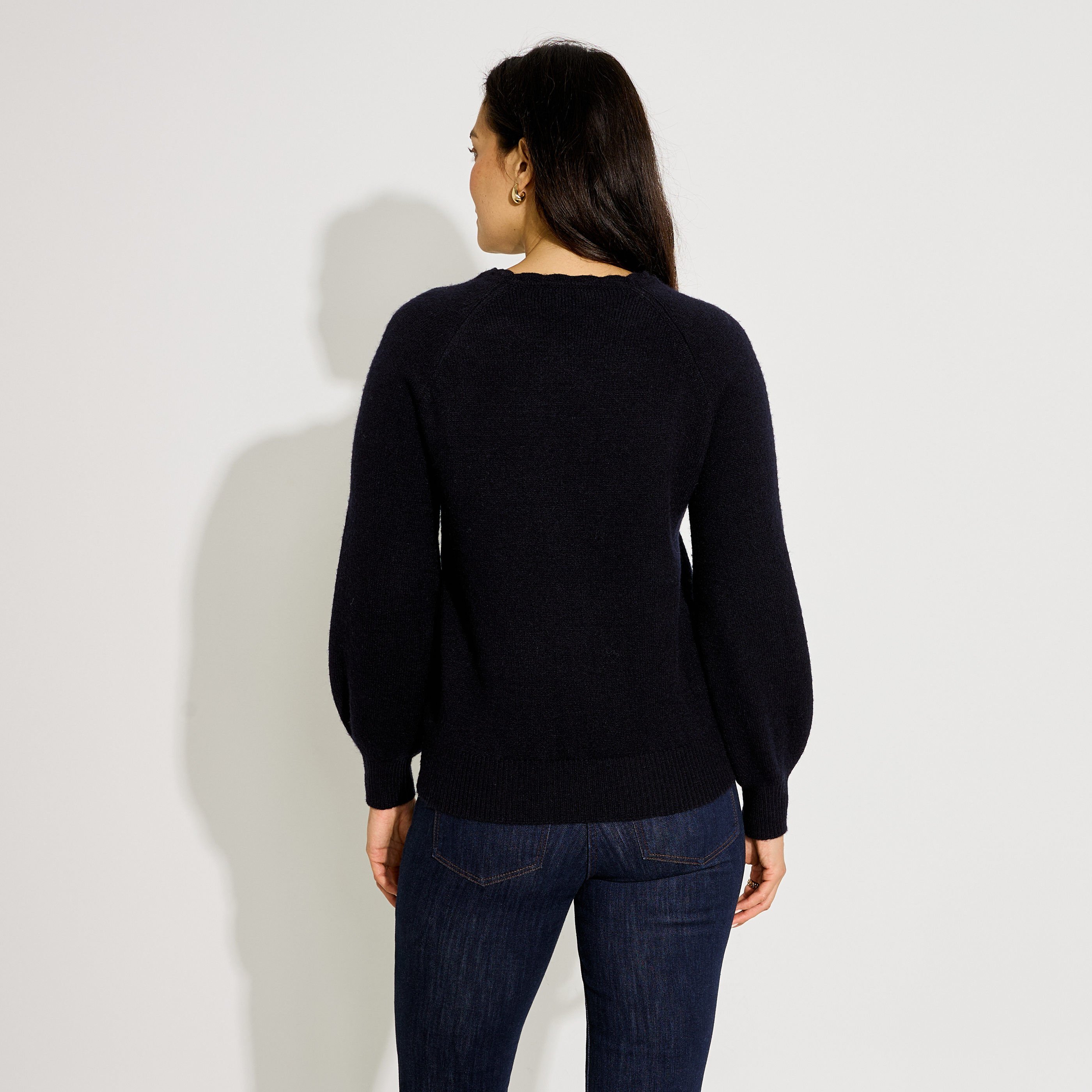 Pull en maille col rond chien femme