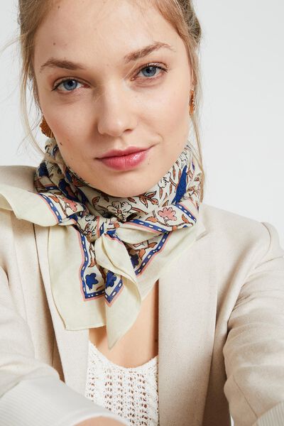 Foulard carré imprimé femme