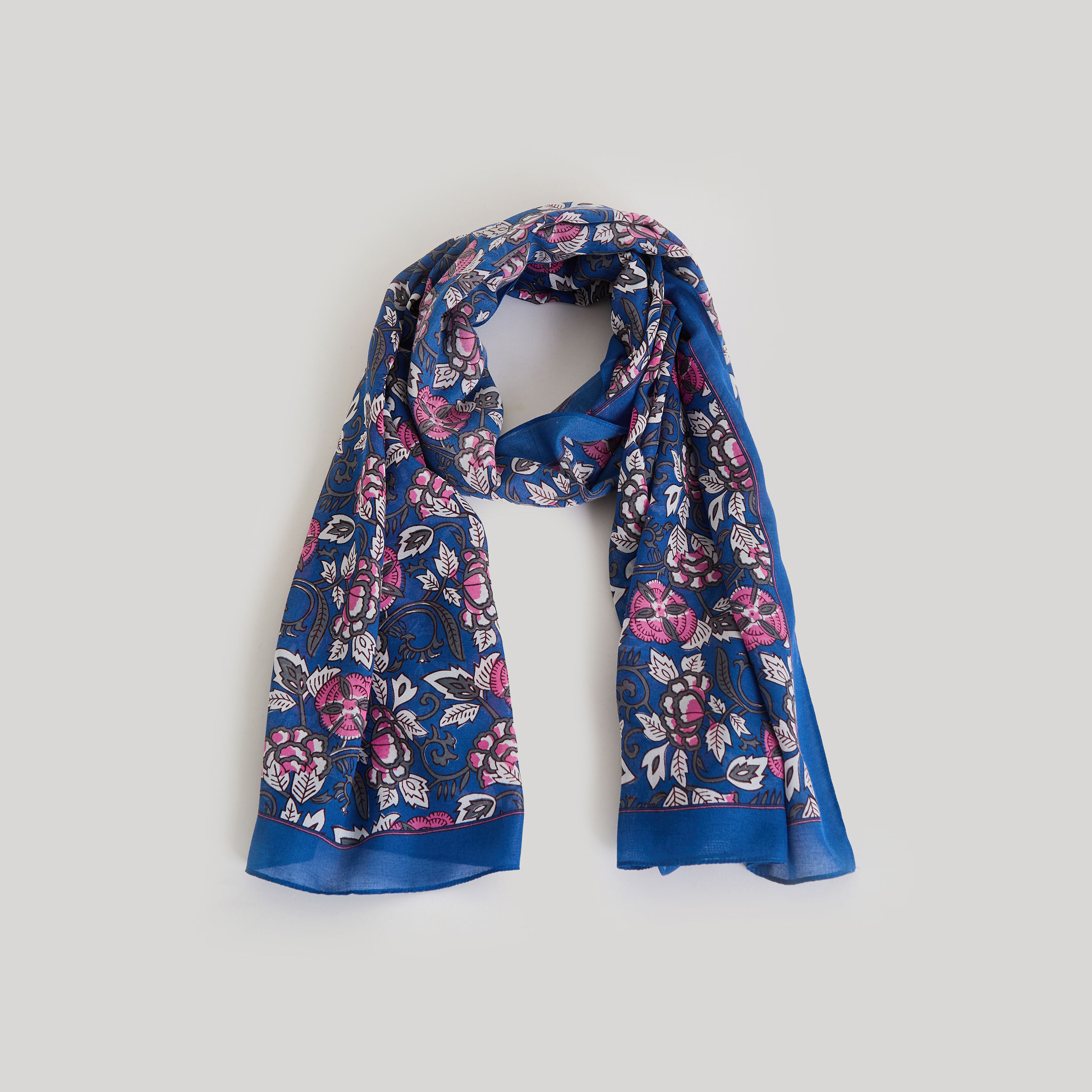 Foulard imprim&eacute; femme