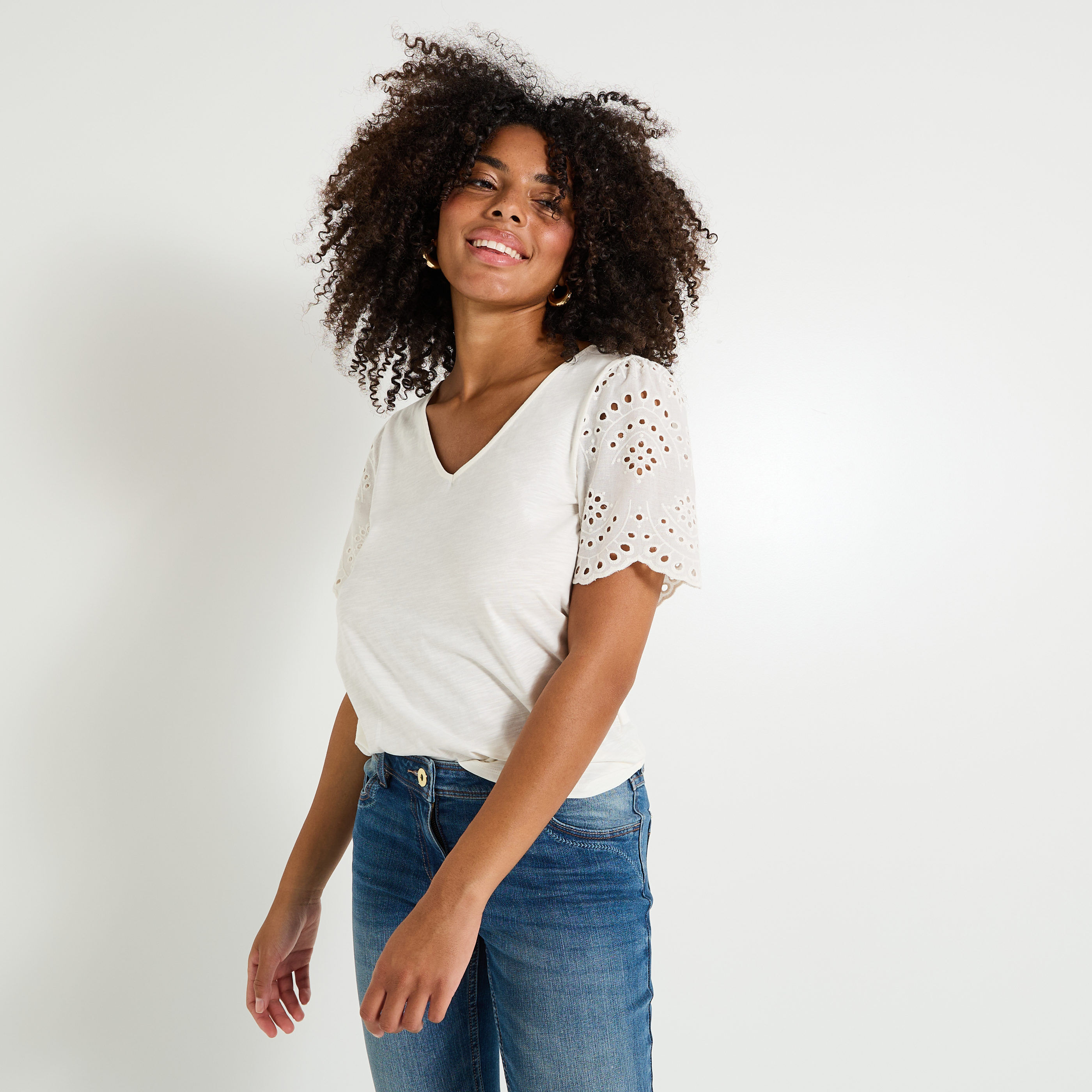 T-shirt manches volant&eacute;es femme