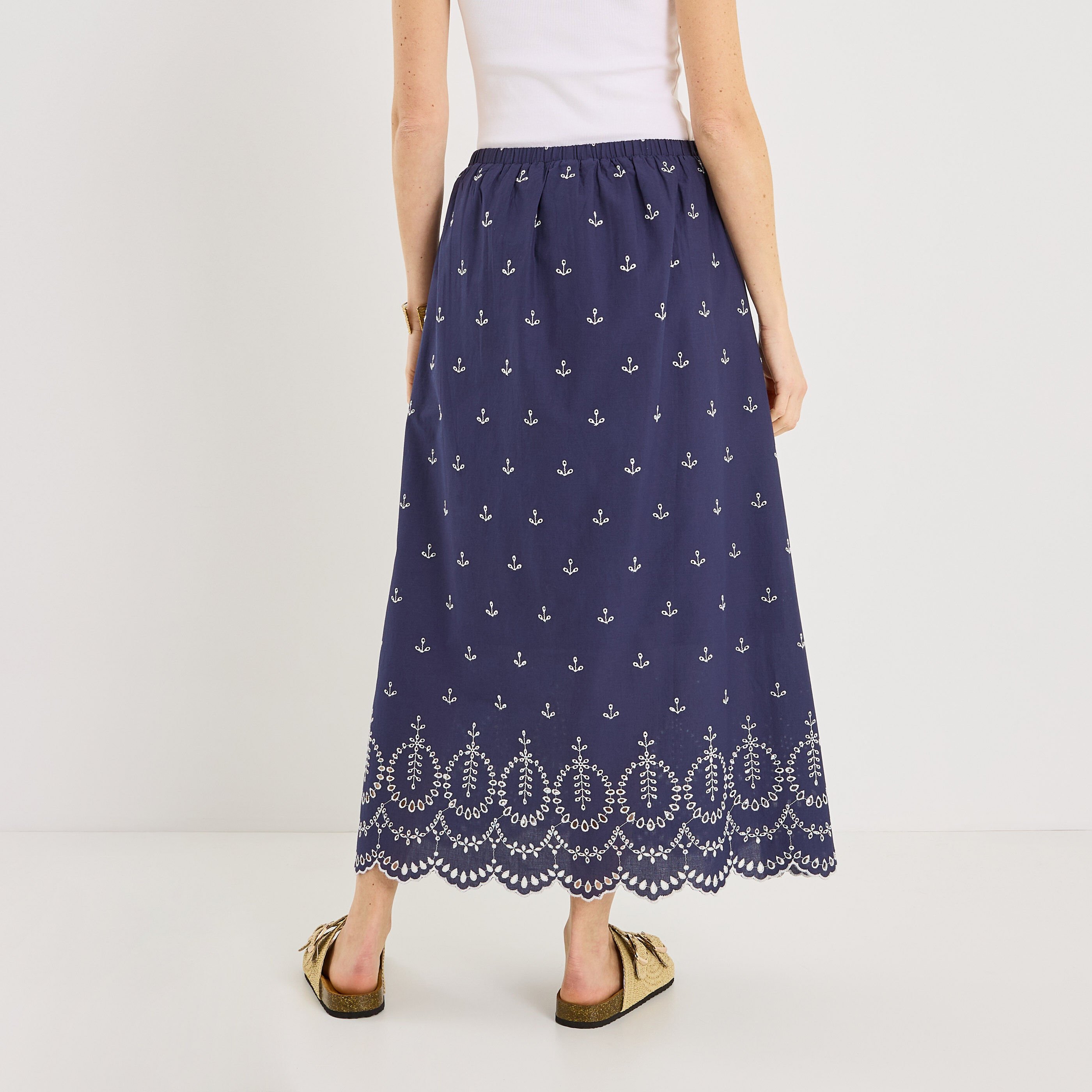 Jupe longue fluide broderie anglaise