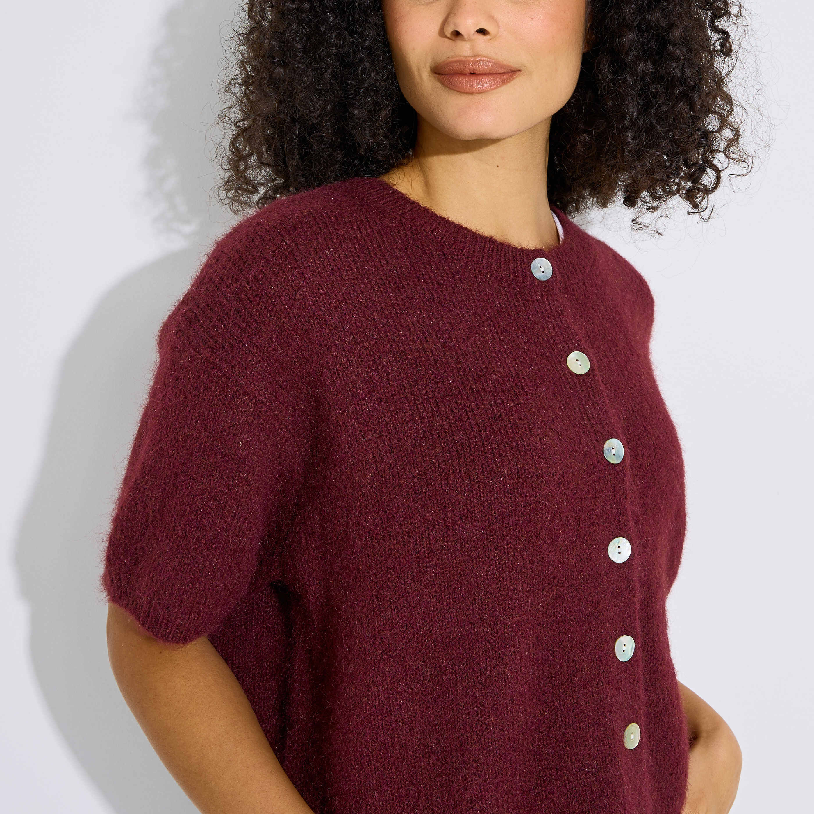 Gilet boutonn&eacute; manches courtes femme