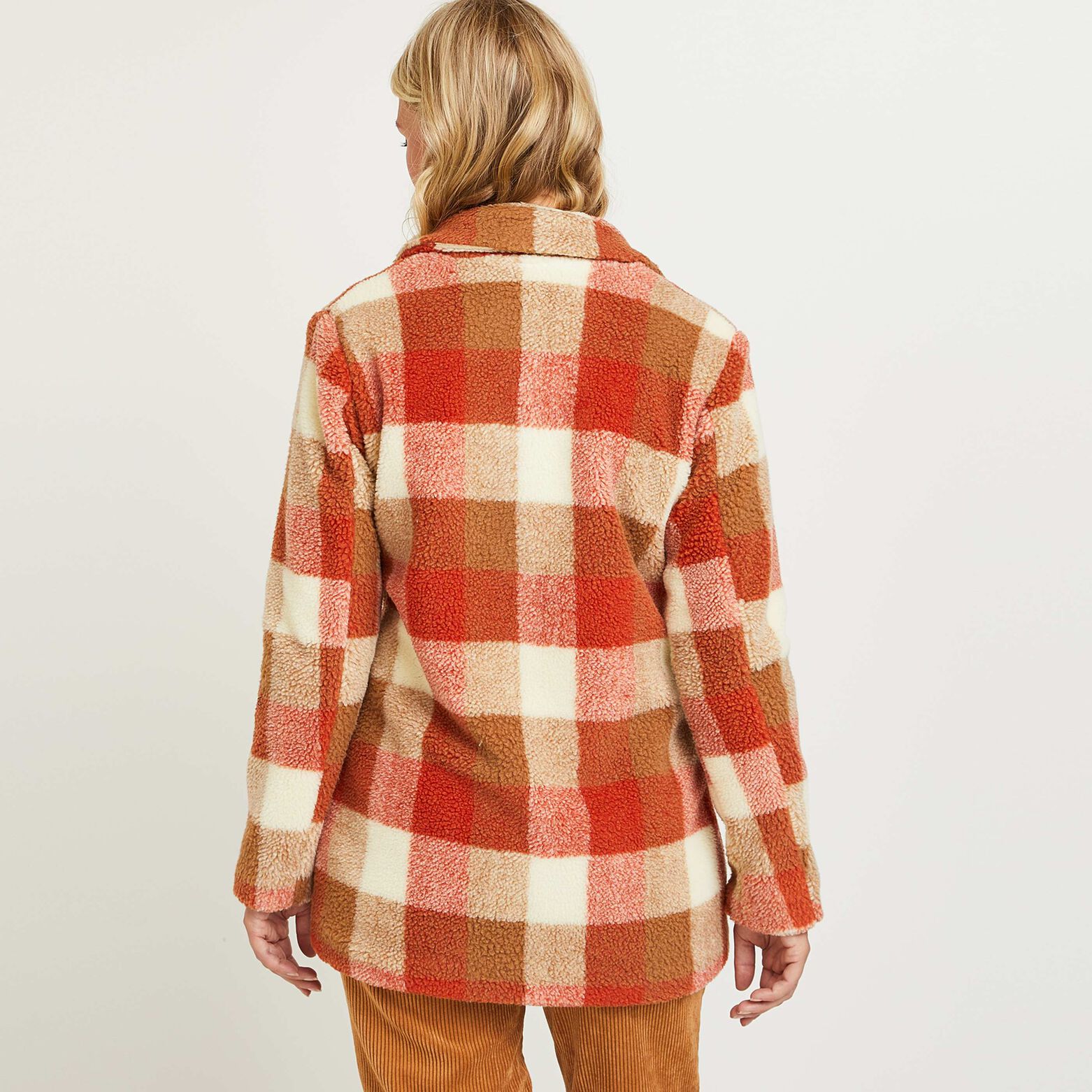 Manteau à carreaux femme