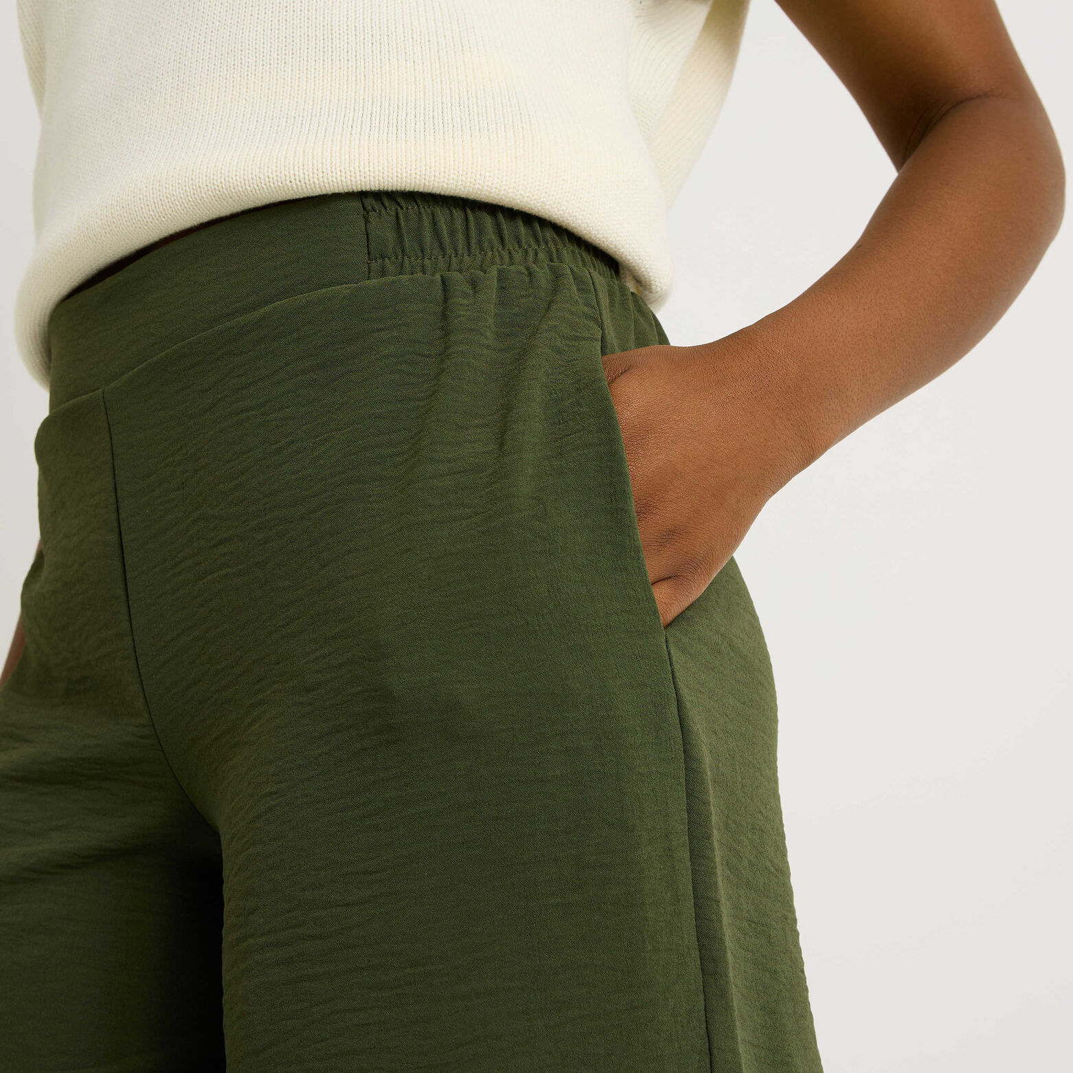 Short fluide taille élastiquée femme