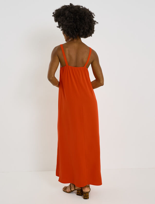 Robe longue unie habill&eacute;e