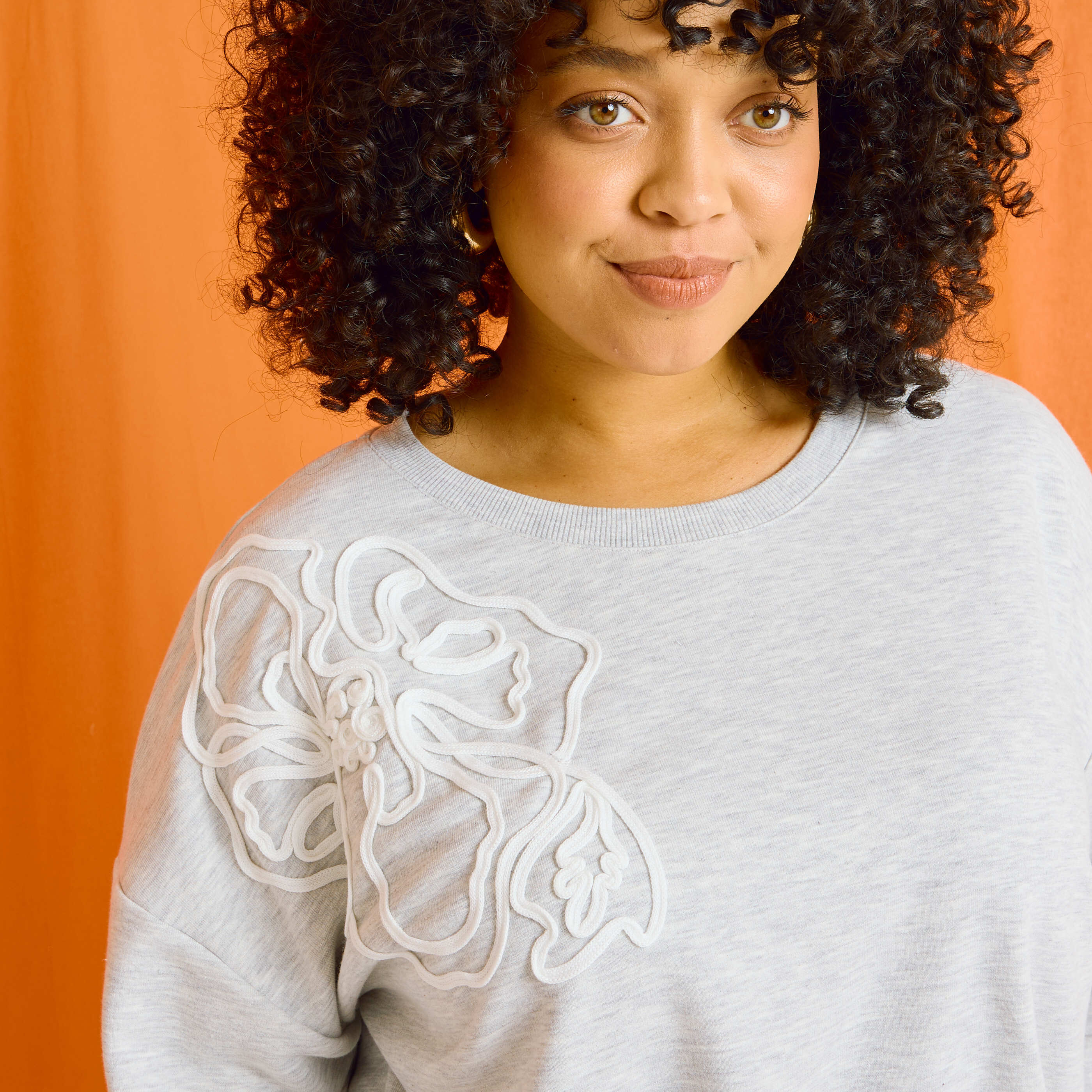 Sweat print fleur manches longues femme