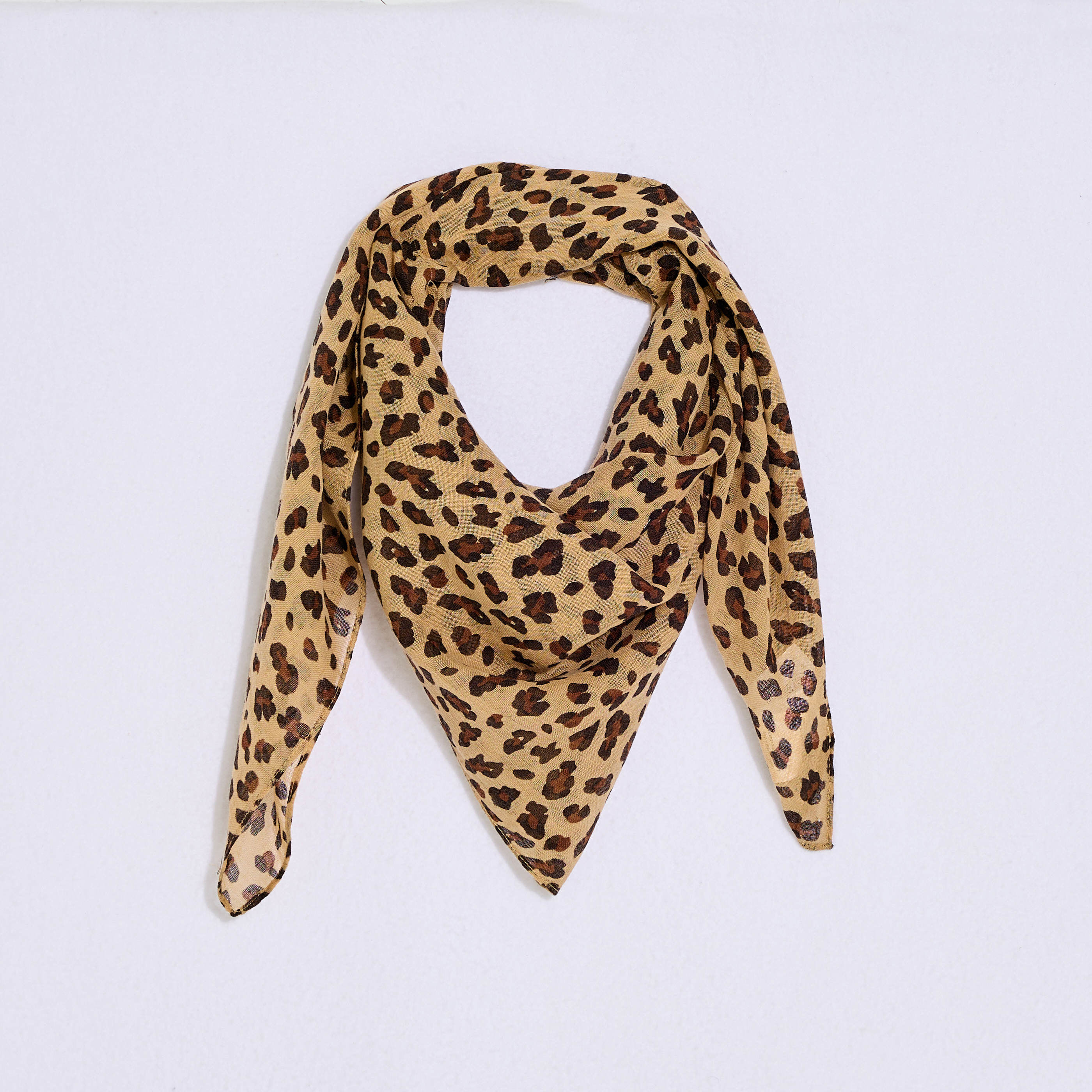 &Eacute;tole motif animalier femme