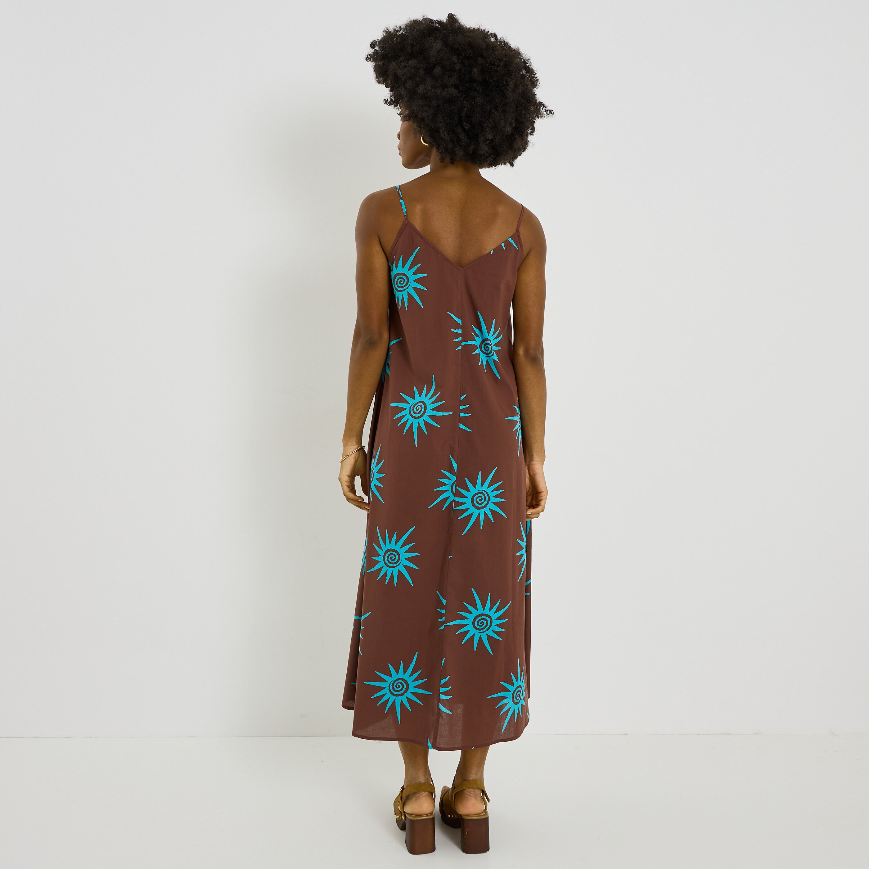 Robe longue imprim&eacute;e &agrave; fines bretelles