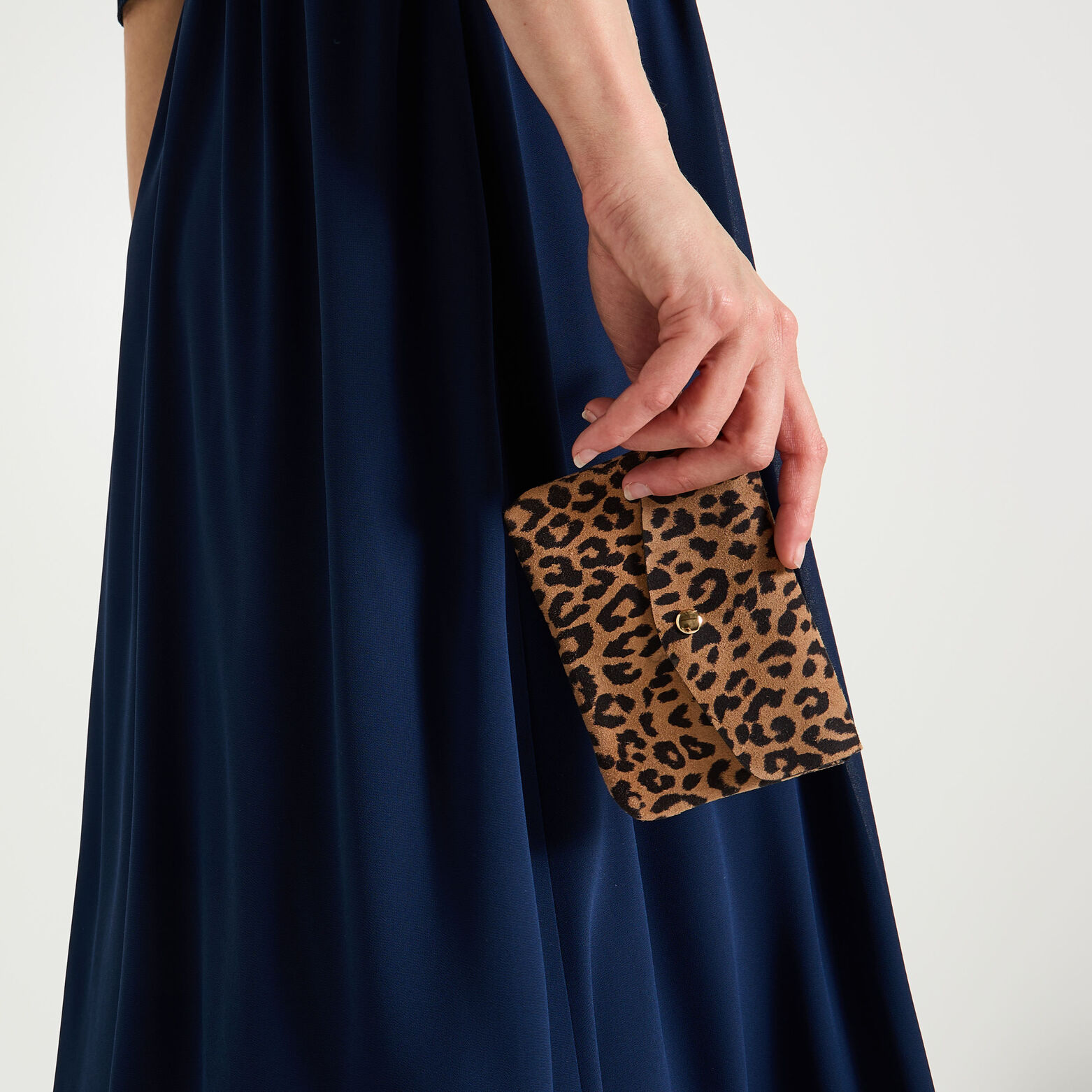Porte-monnaie en croûte de cuir femme