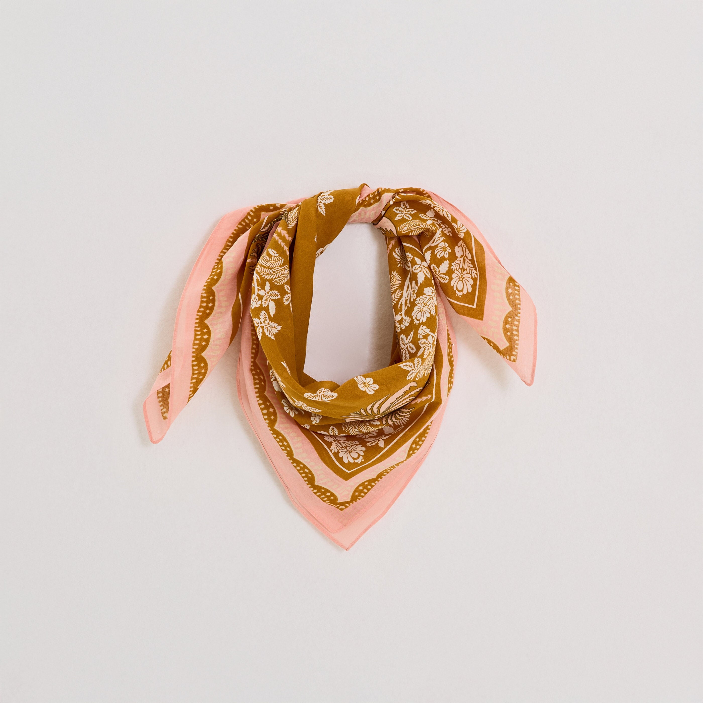 Foulard carr&eacute; imprim&eacute; palmiers femme