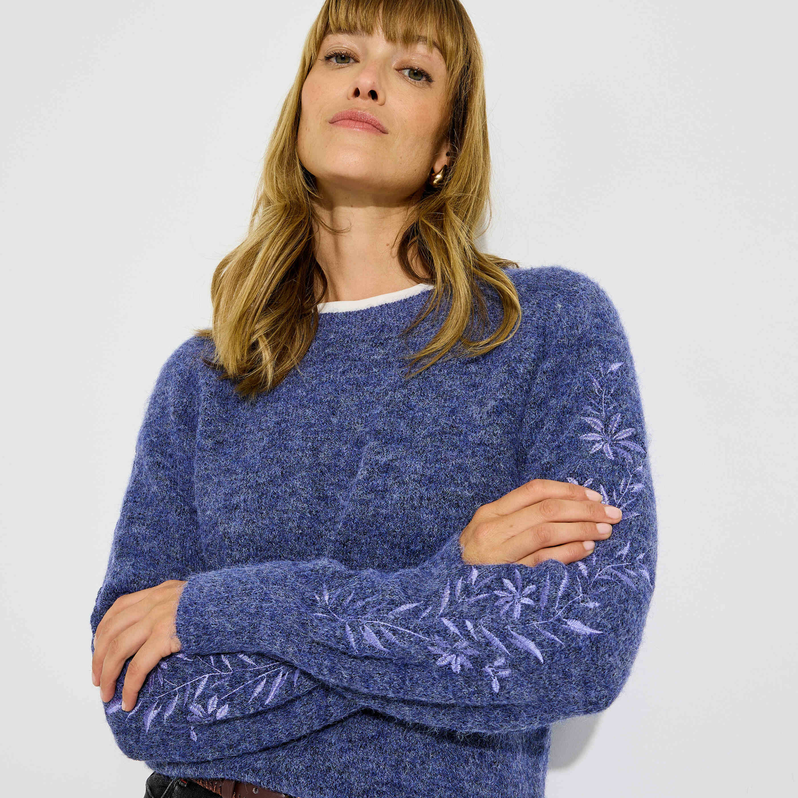 Pull doux motifs brod&eacute;s femme
