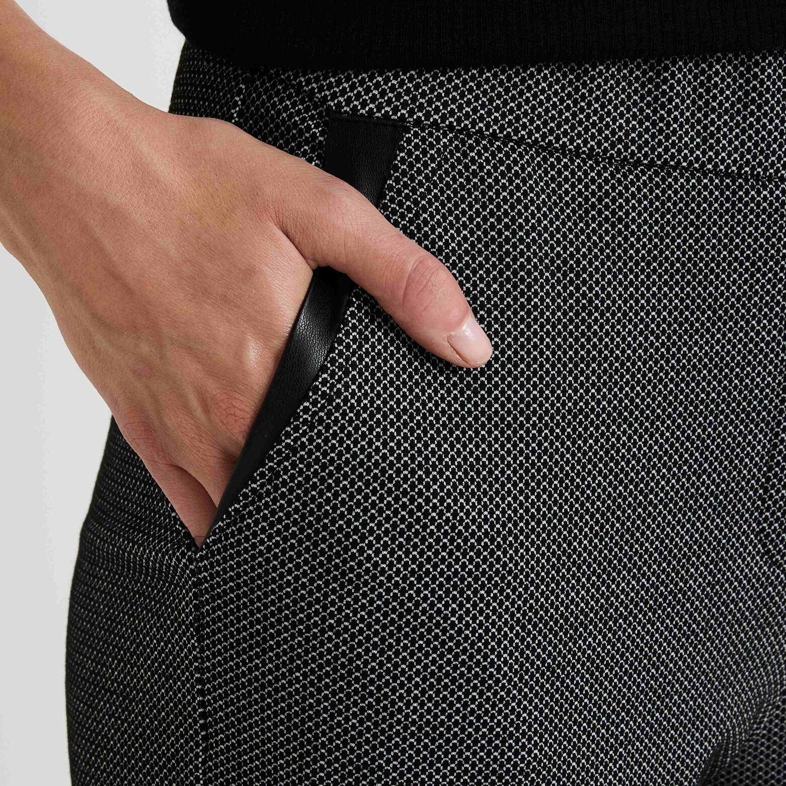 Pantalon cigarette femme