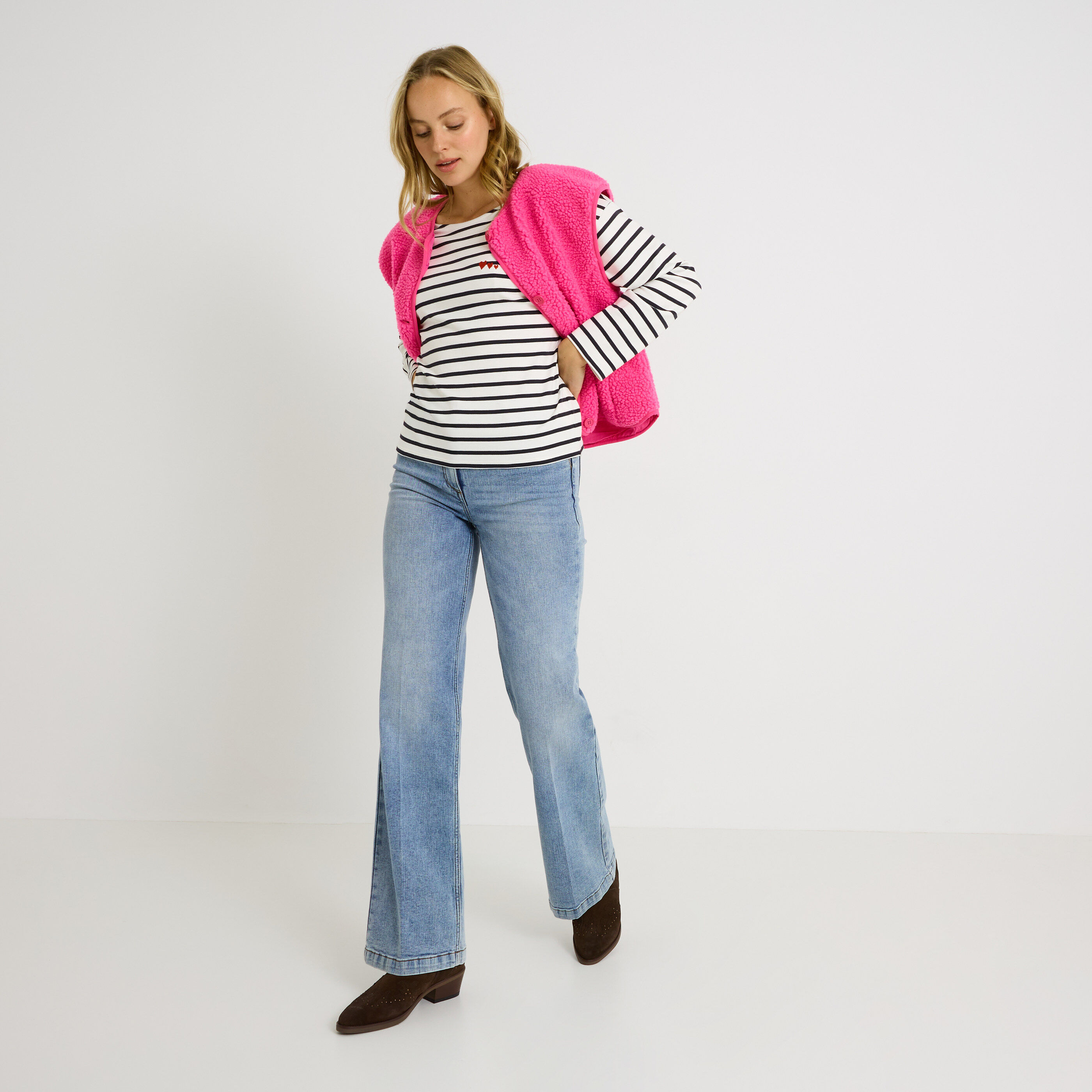 T-shirt ray&eacute; col bateau femme