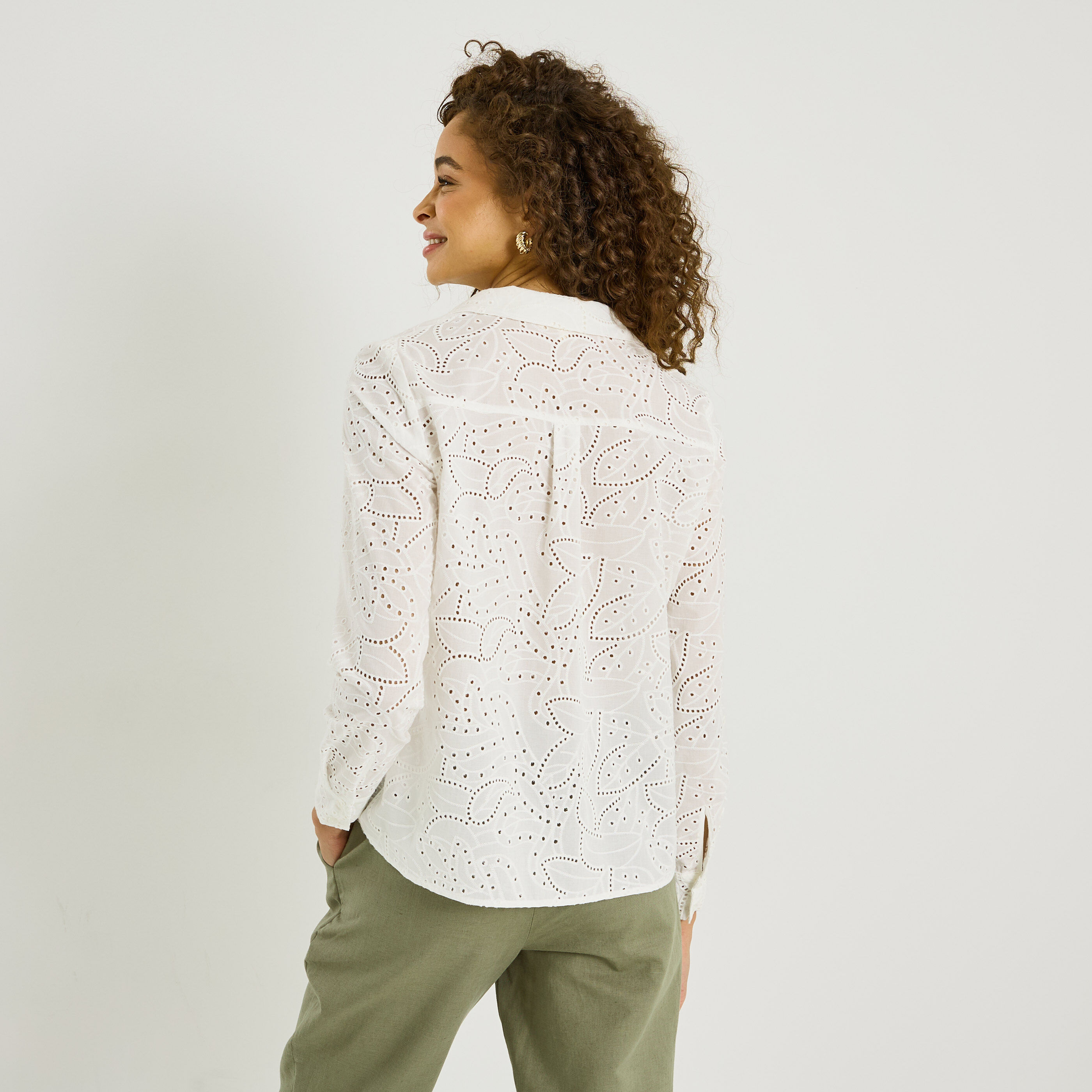 Vareuse broderies ajour&eacute;es femme